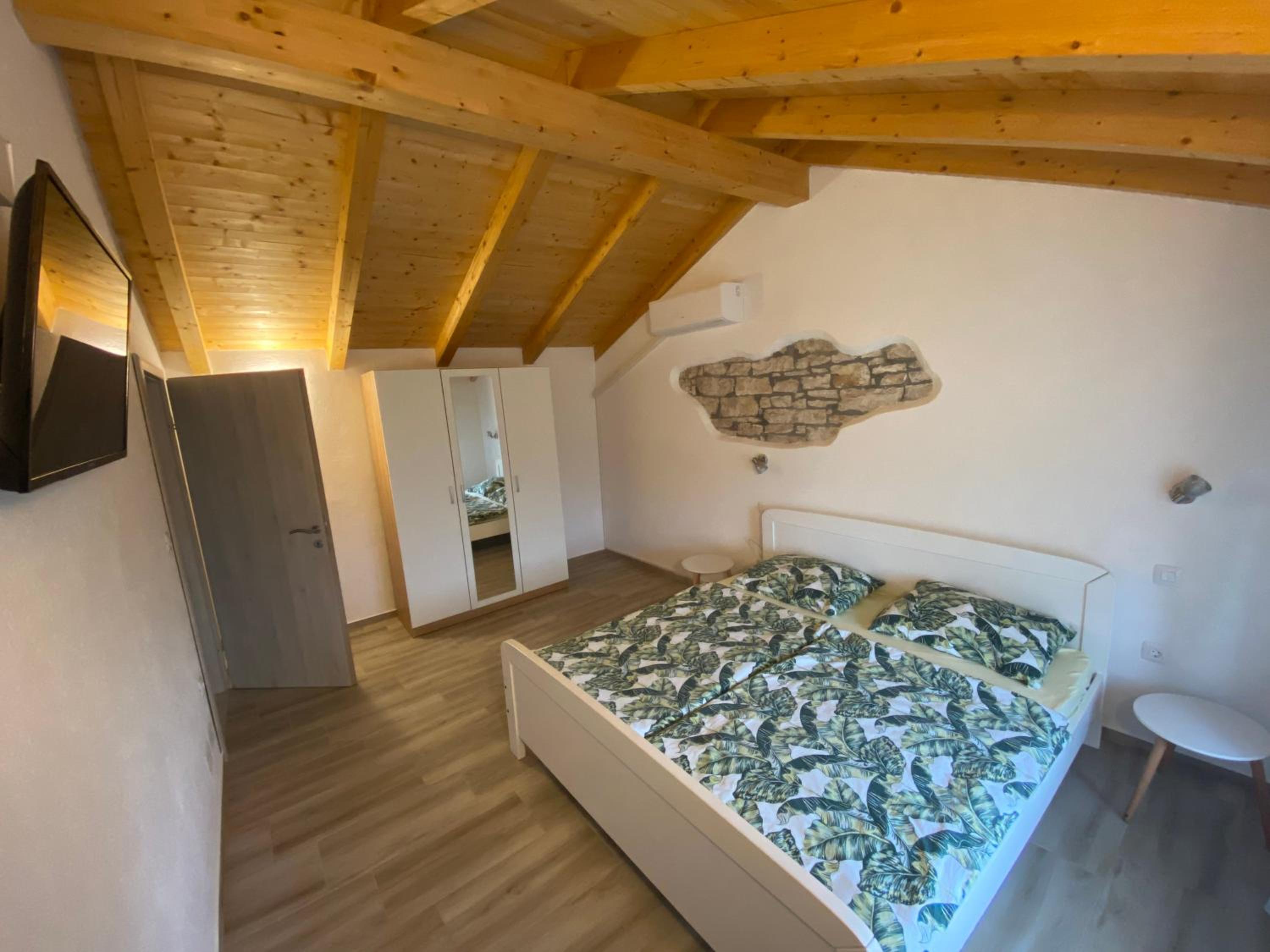 House Carla Belavici view 4