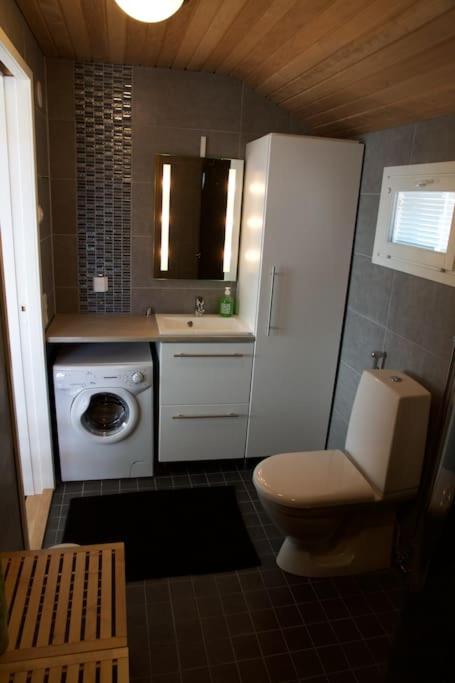 Hailuoto Marjaniemi - Rantasumppu Cottage 2 with Sauna & Air conditioning view 4