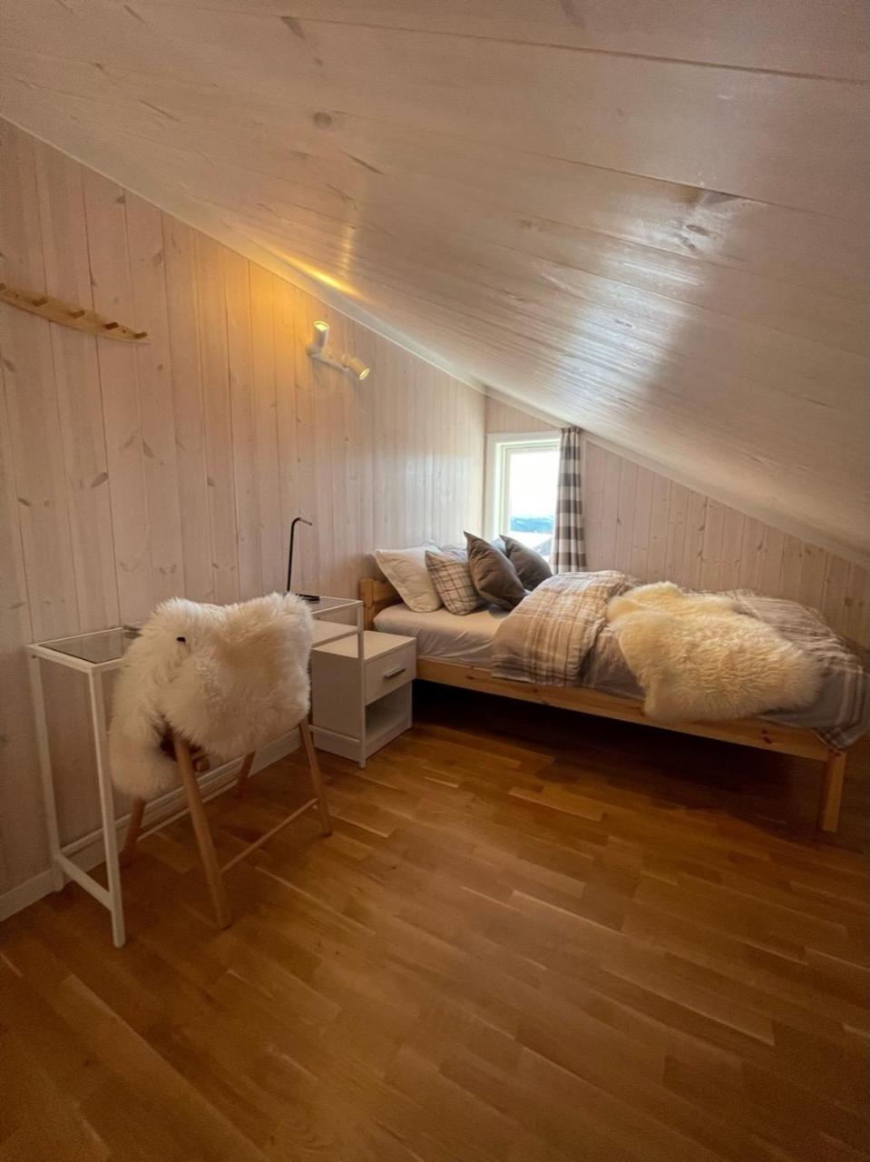 Photo 9