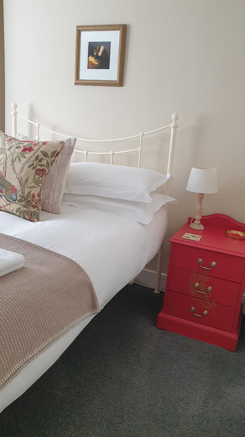 Starlings Guest House