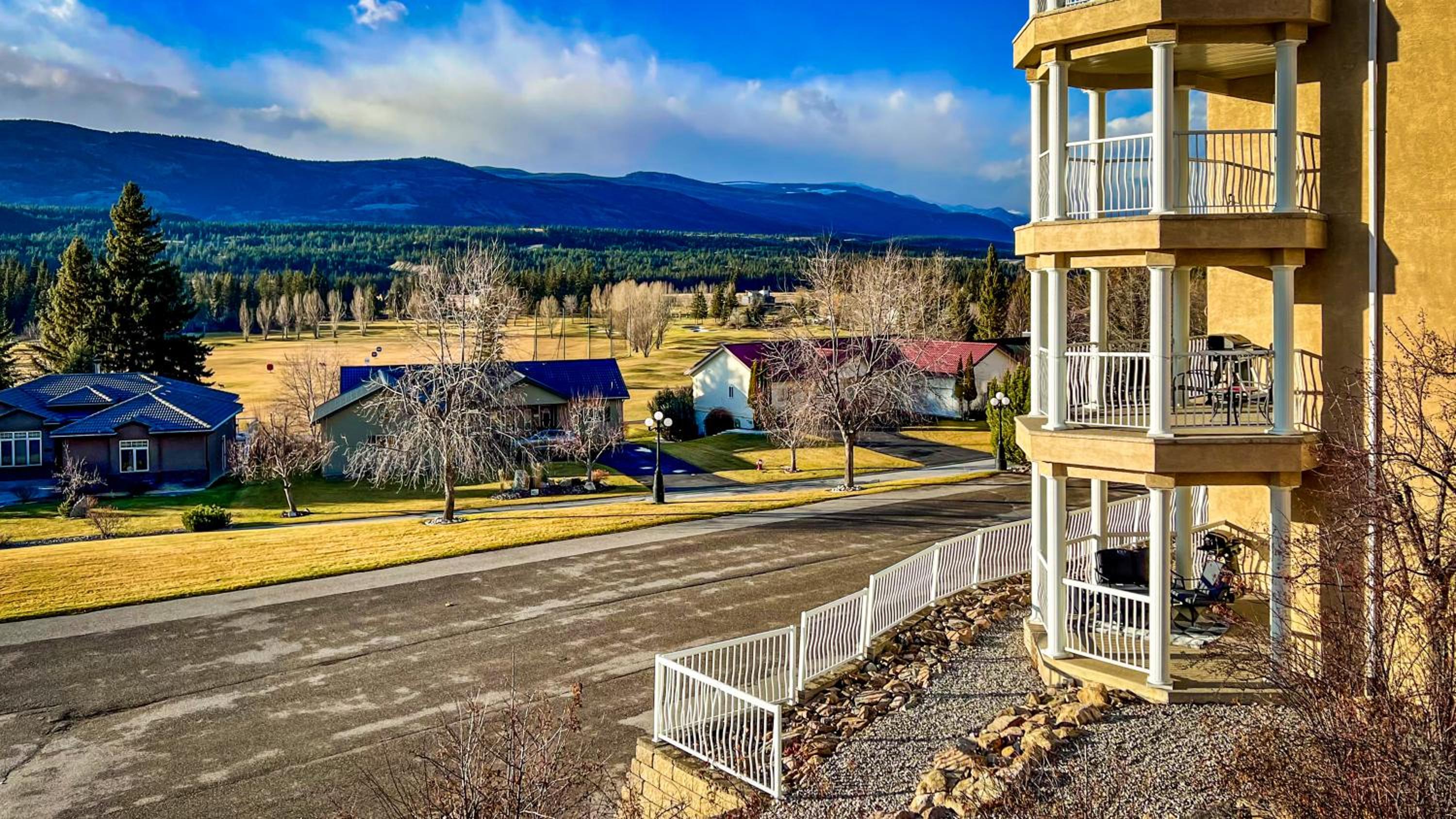 Mountain View Suites by StayIn