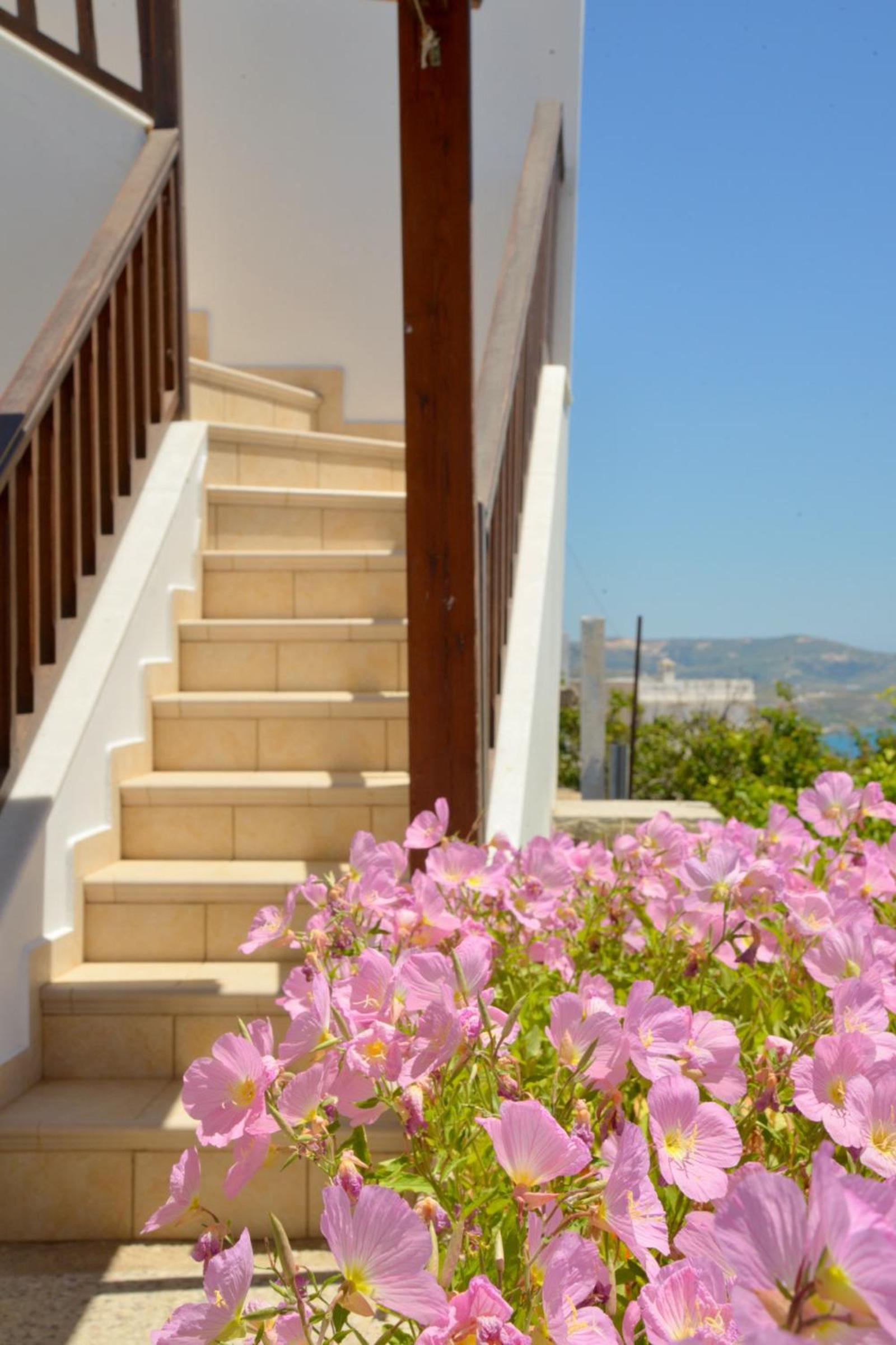 Trypiti Sea View Apartment