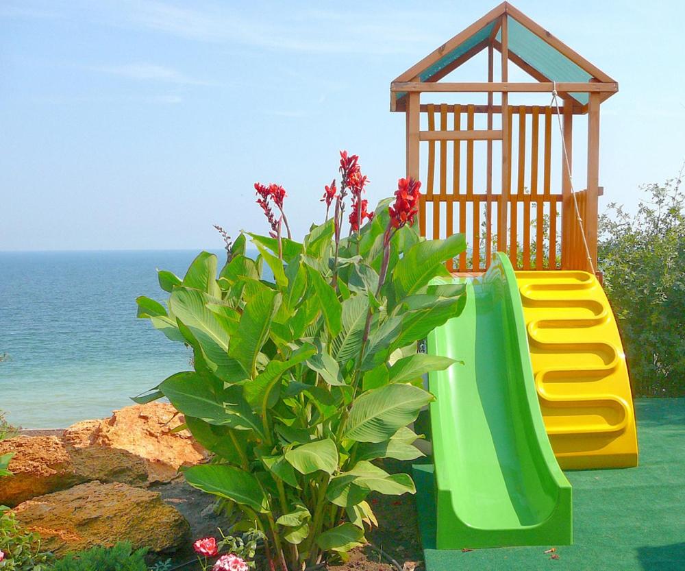 children's play area