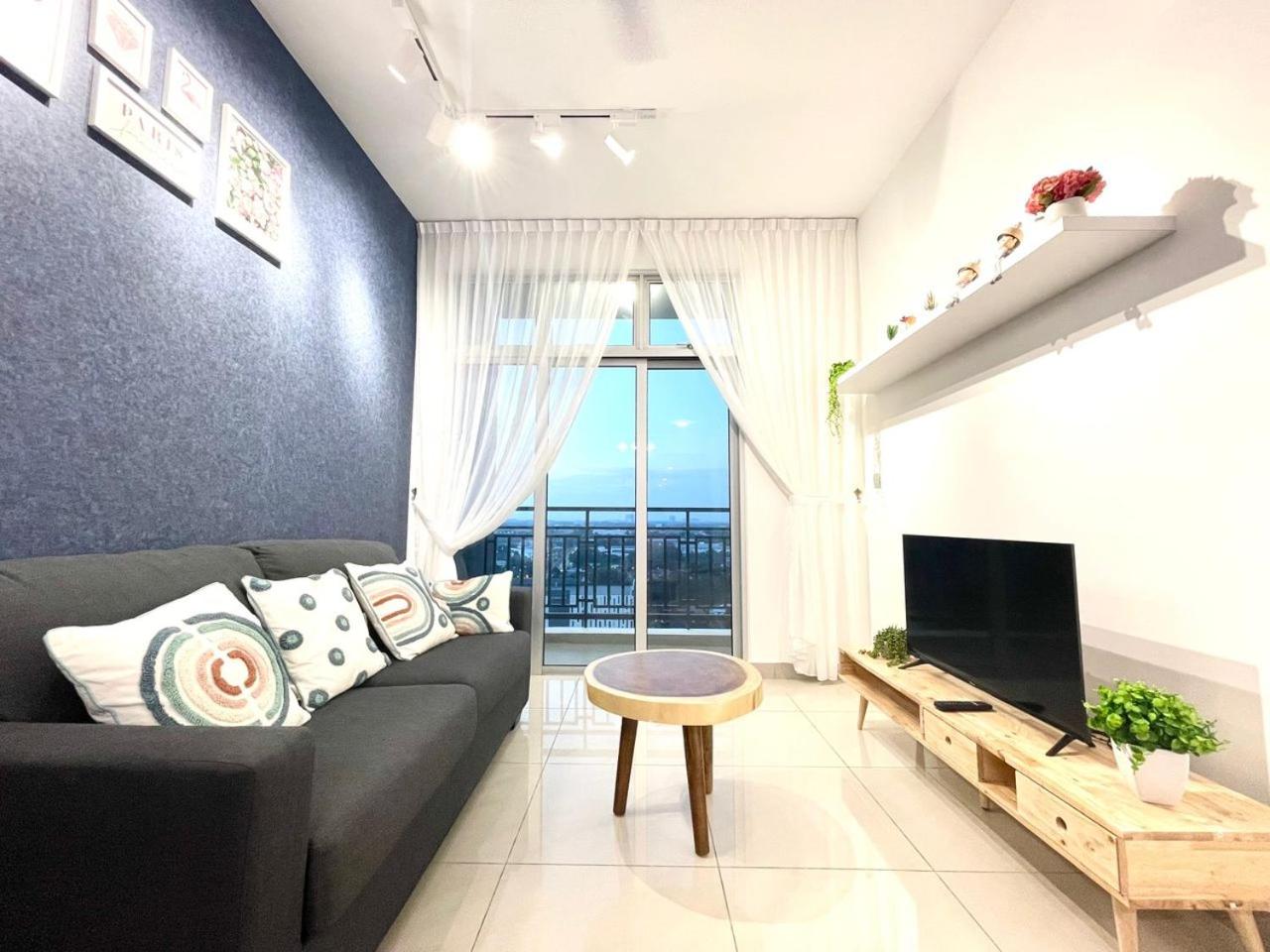 SKS Habitat 2BR by Luxecocoo CK Johor Bahru Larkin