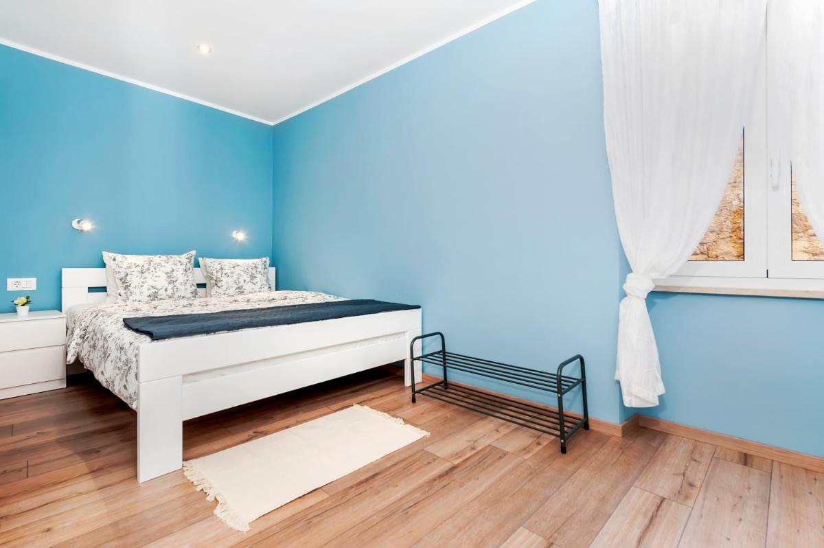 OTTO apartment with sea view and parking view 4