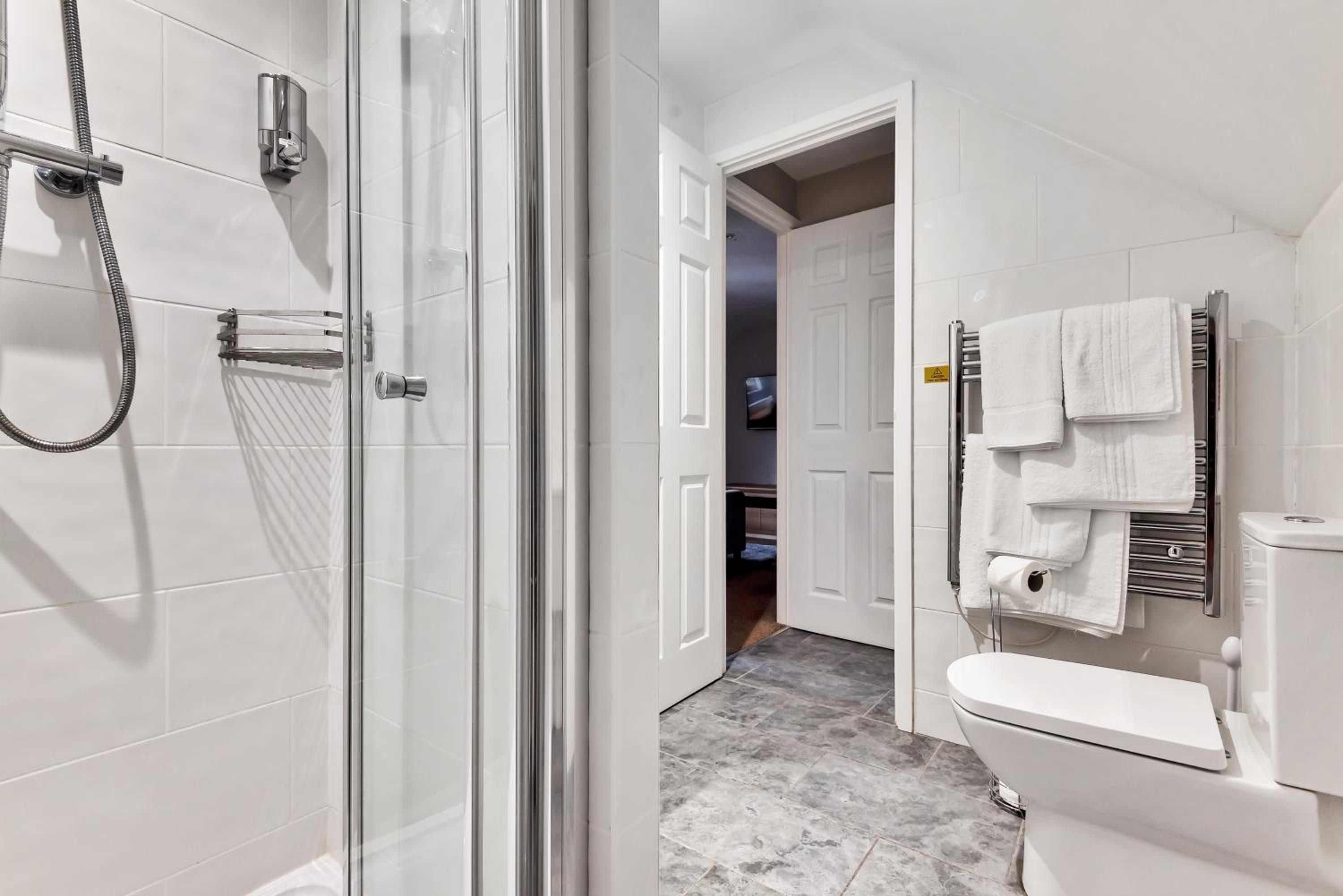 Hamble Retreat Studios and Lodge