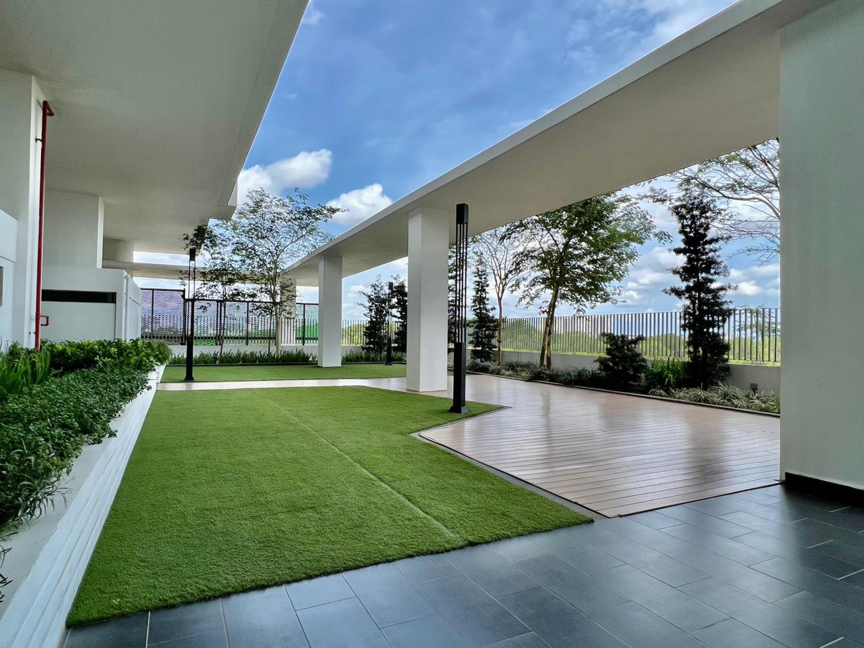 Royale Cottage Midvalley Netflix Pools 4 pax