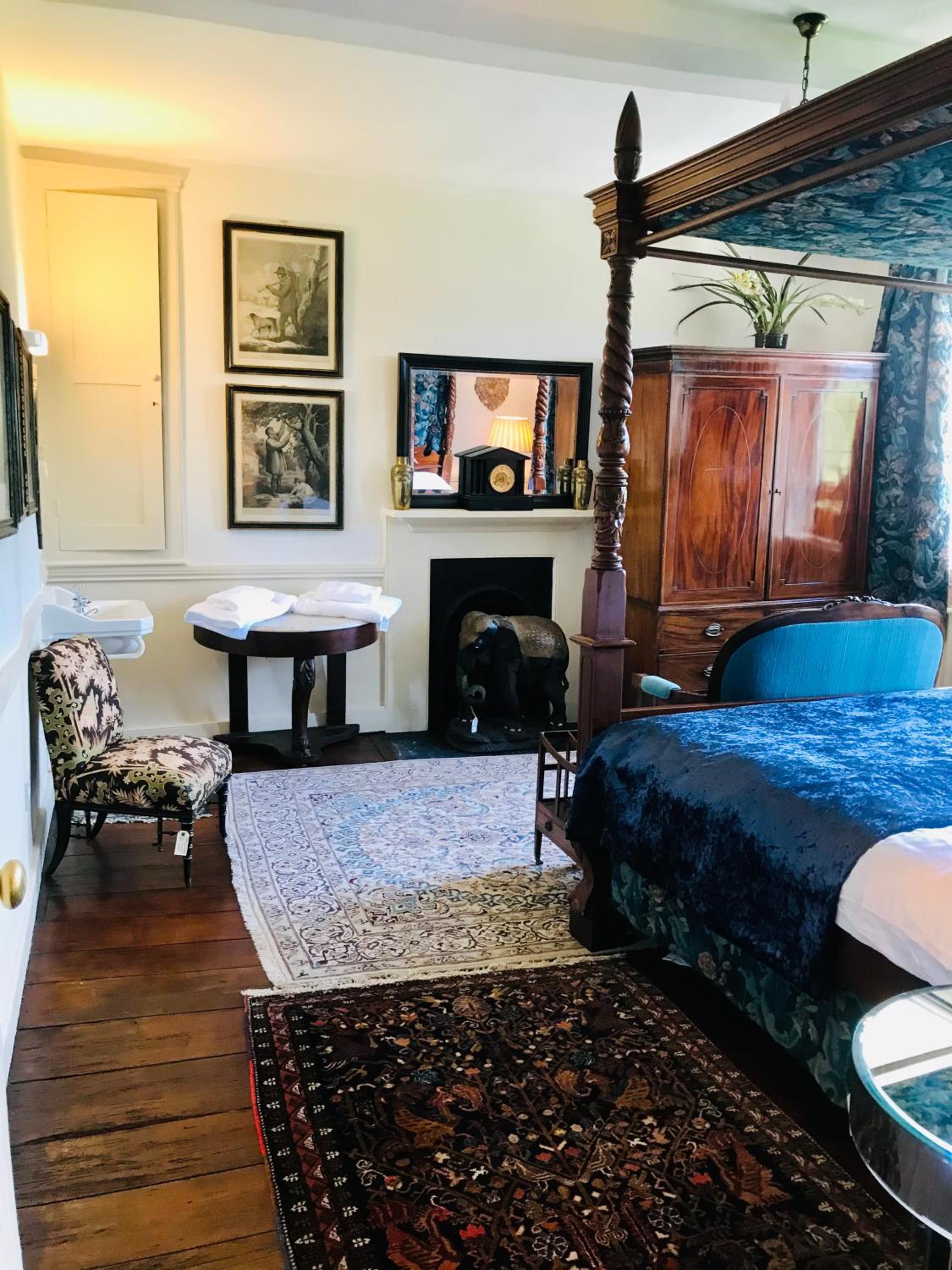 Buscot Manor