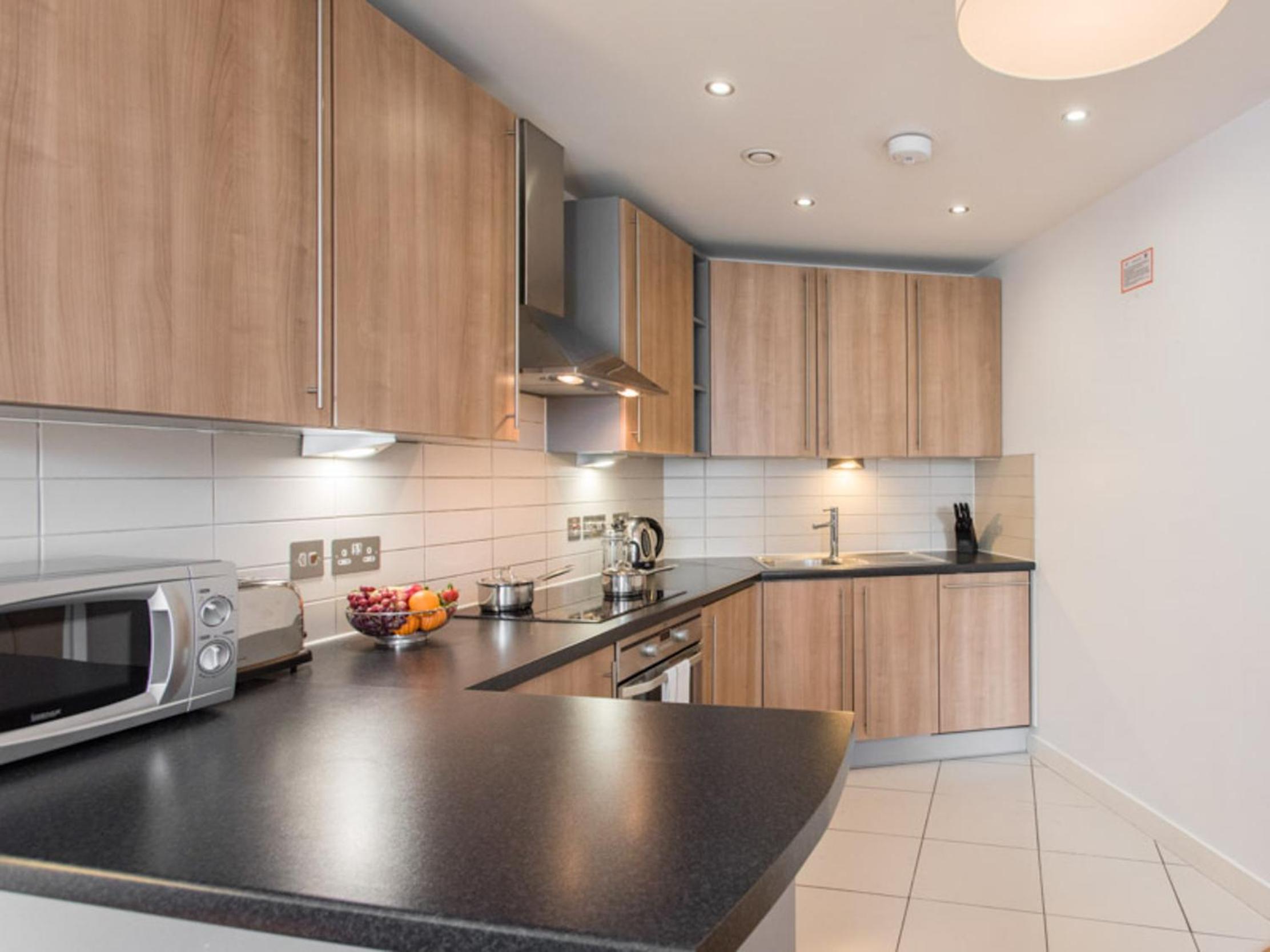 PREMIER SUITES Liverpool view 5