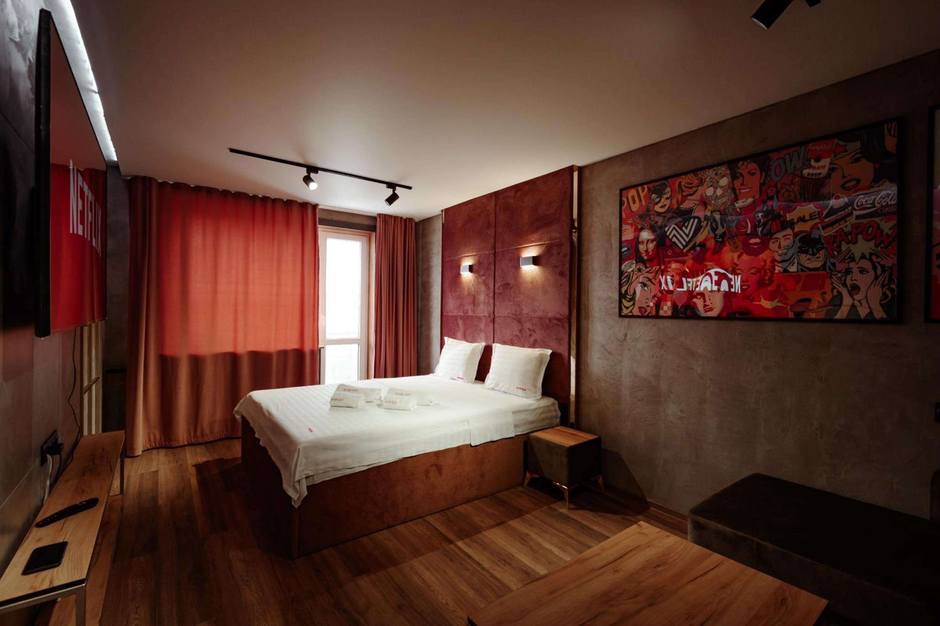 Apartment in the Center of Chaplin view 2