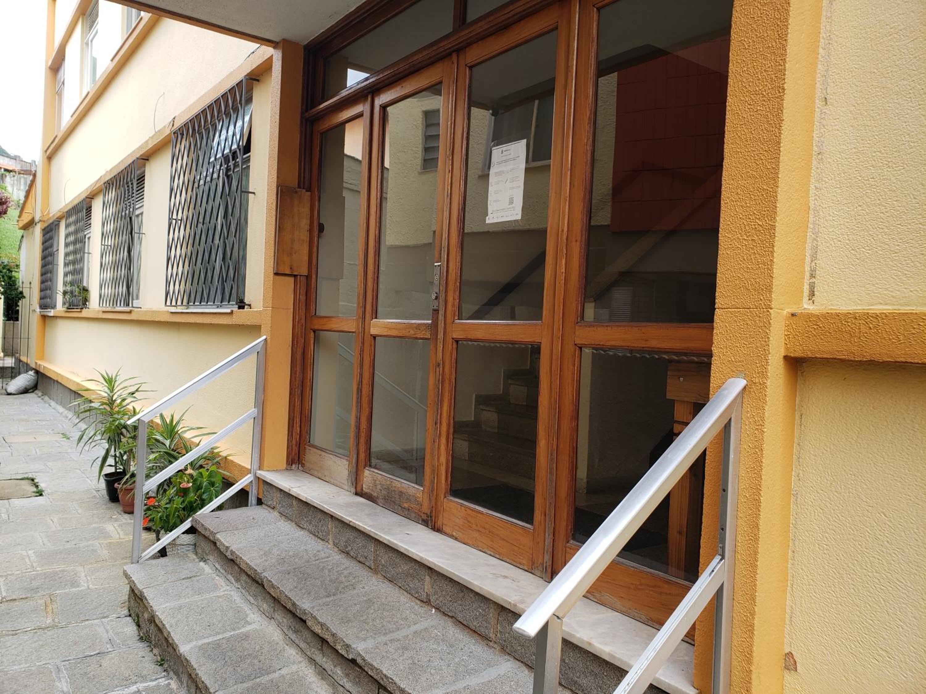 Hotel Studio em Teresópolis no bairro Alto, próximo principais pontos turísticos - Image 1