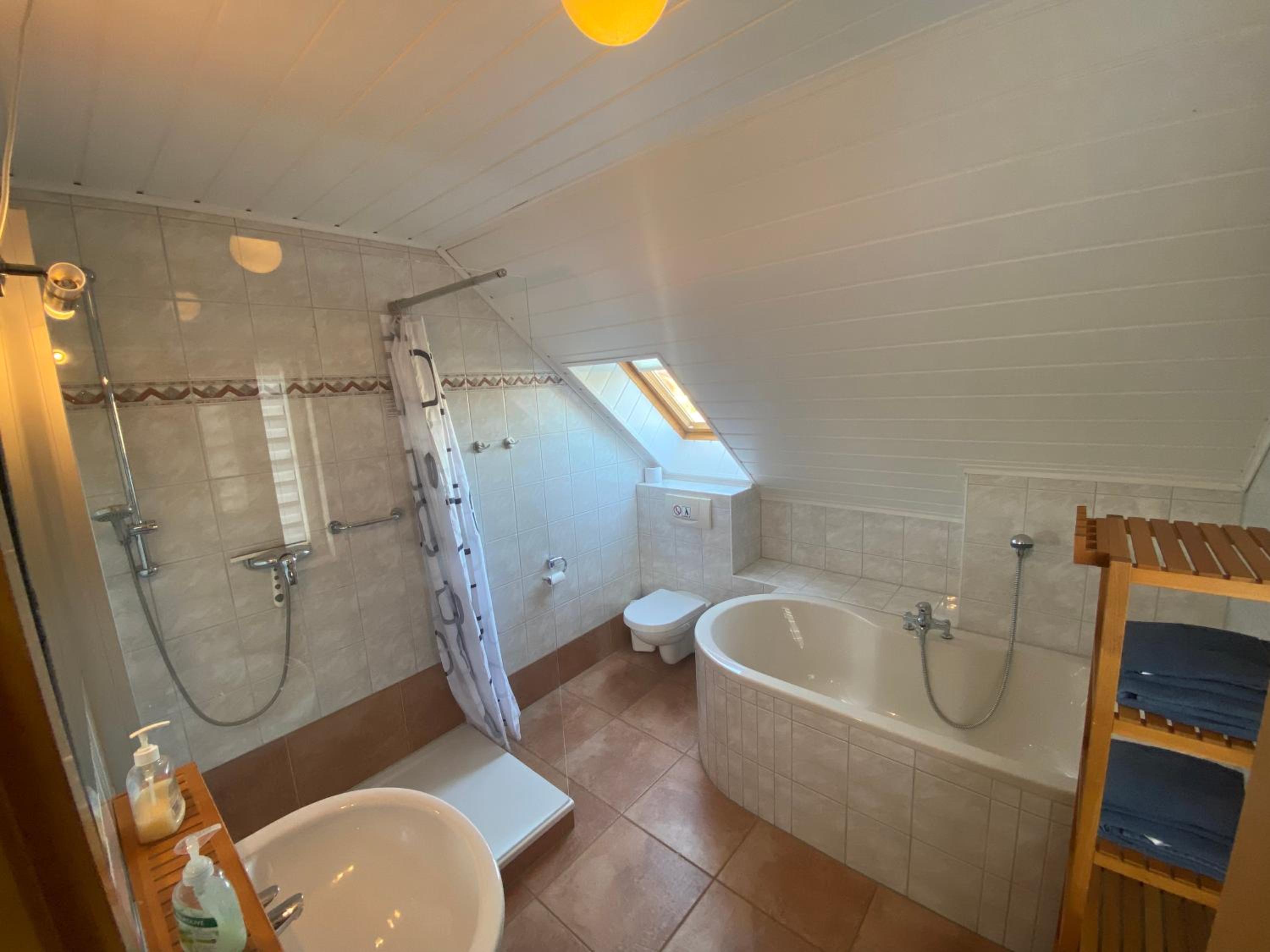 Strandhaus Altglowe - Perfekt für 8 Gäste! #FerienhausAltglowe #Monteurhaus#Handwerkerhaus#