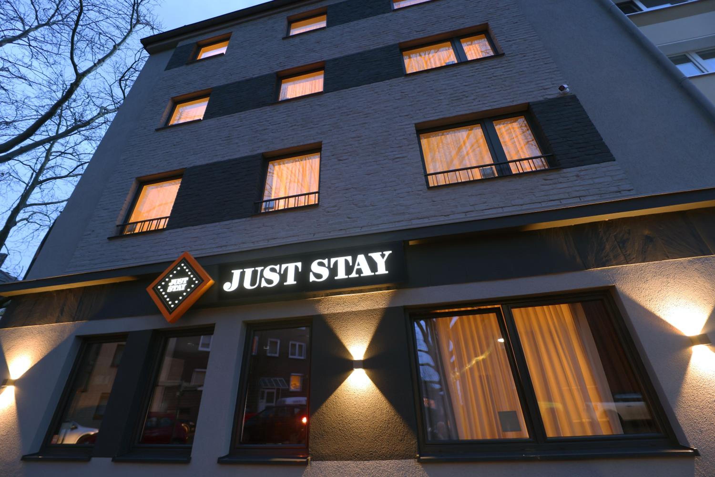 Hotel JustStay Ratingen Hotel & Apartments - Image 1