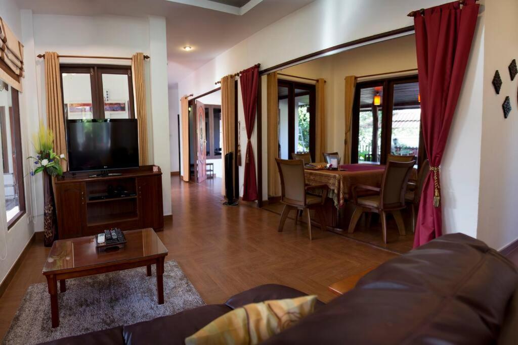 Banburi Villa - 4 Bedroom Private Pool Villa view 4