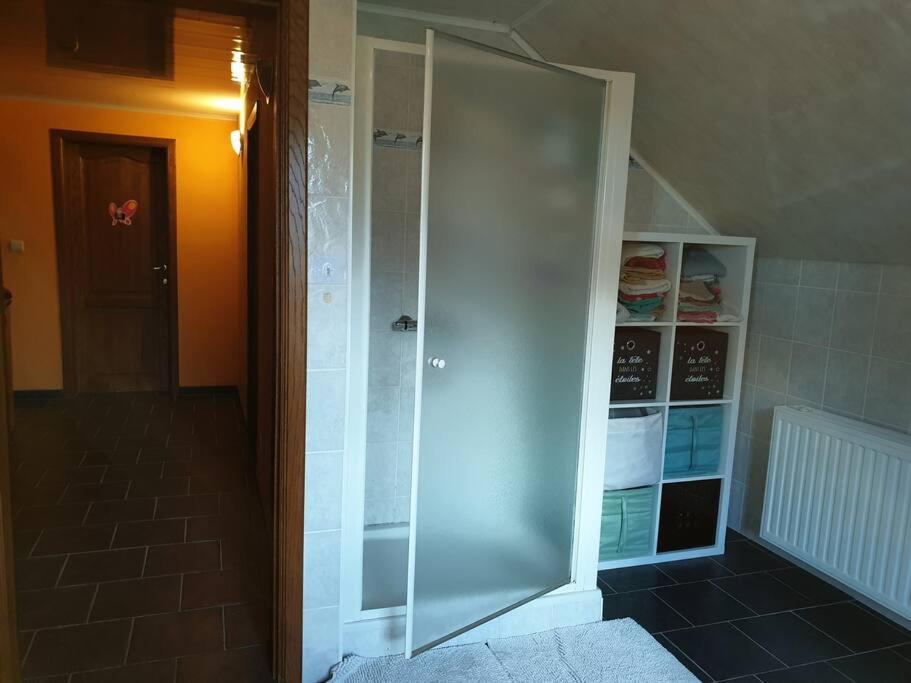 maison au bord du bois toute équipée avec jaccuzzi