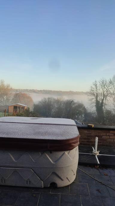 maison au bord du bois toute équipée avec jaccuzzi