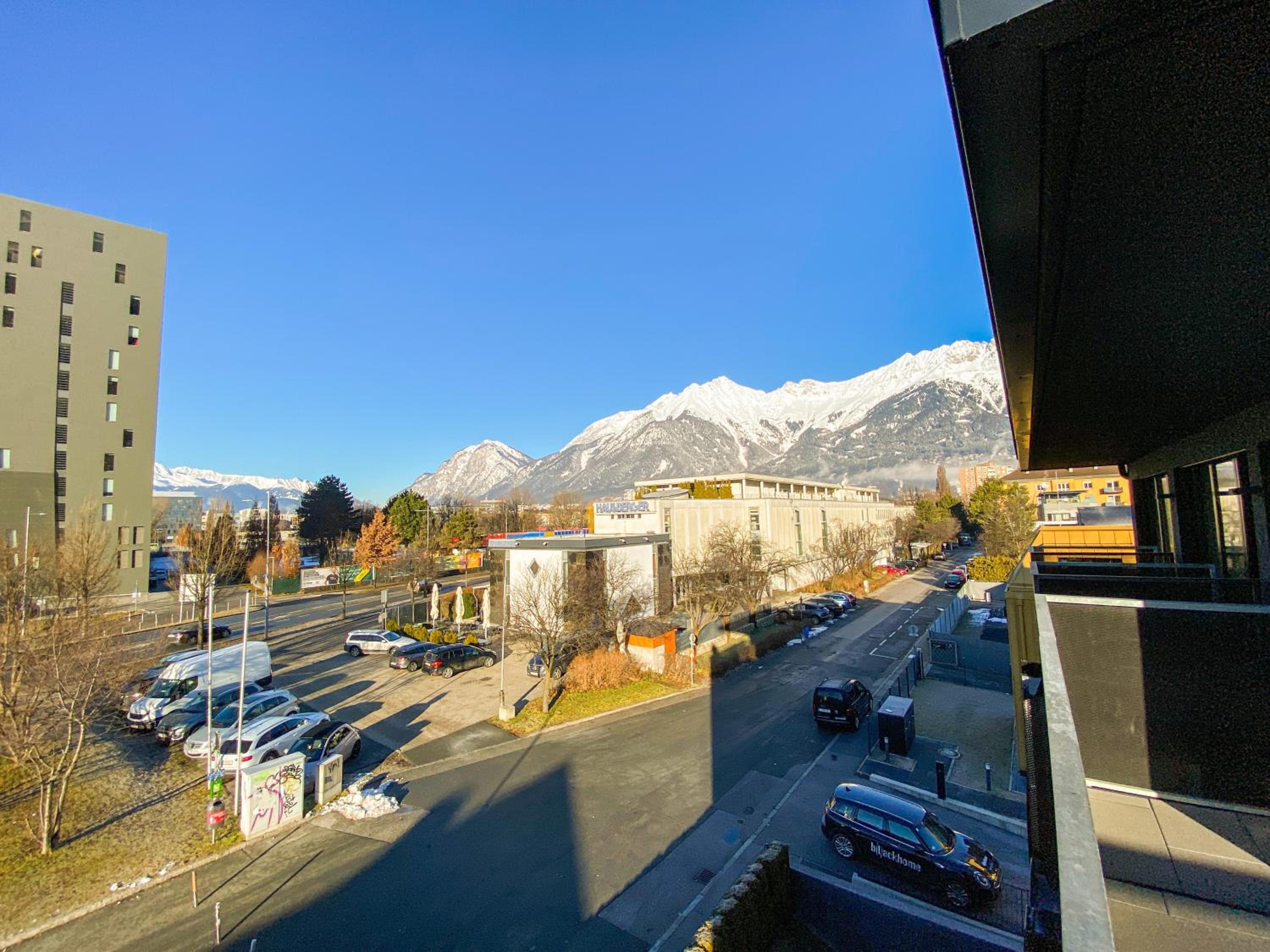 Blackhome Innsbruck City East I contactless check-in - Image 3