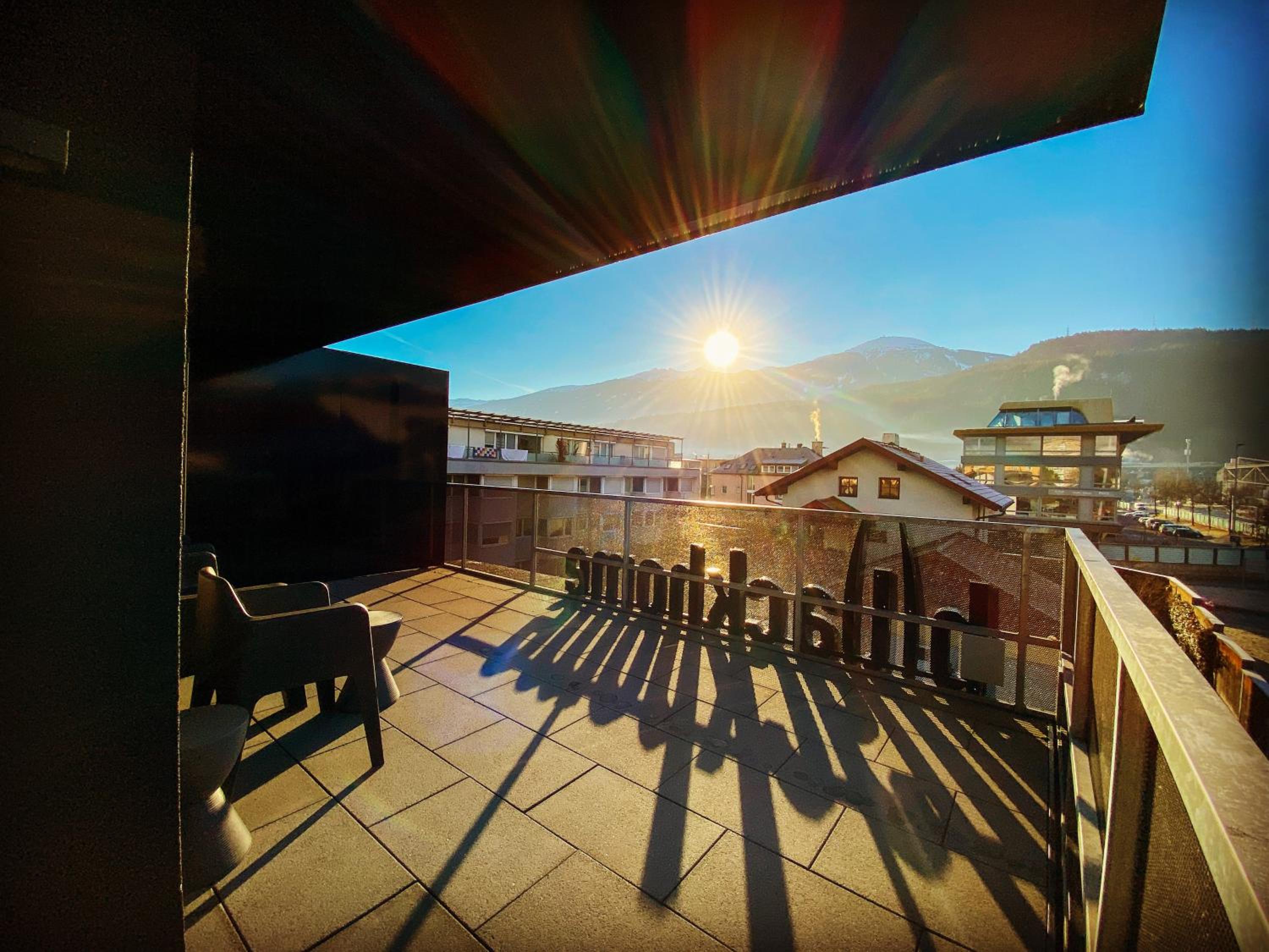 Blackhome Innsbruck City East I contactless check-in - Image 2