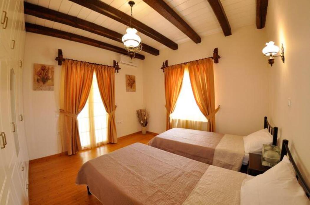 Villa Leo Junior view 2
