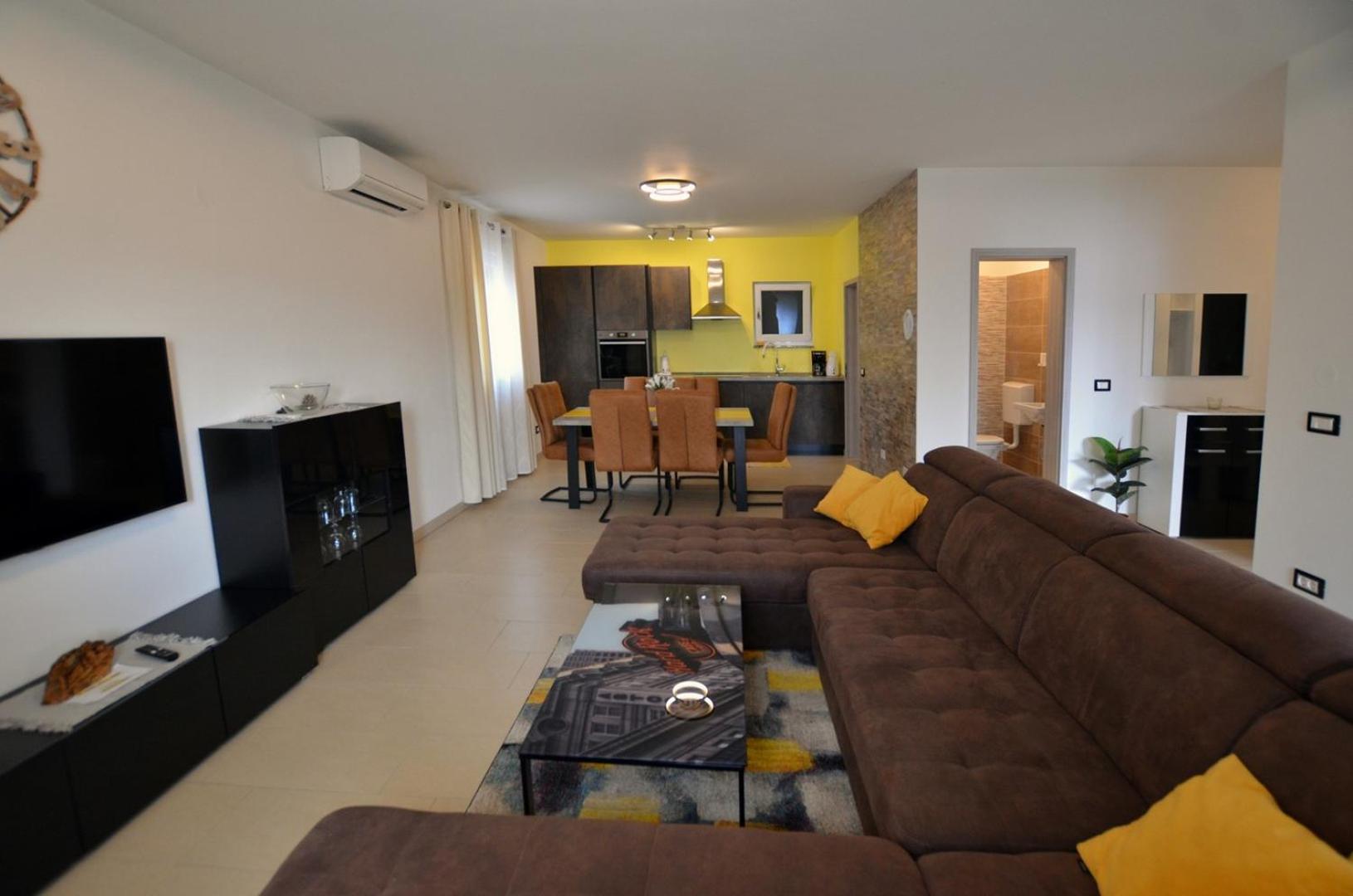 Emilio Apartment photo 4