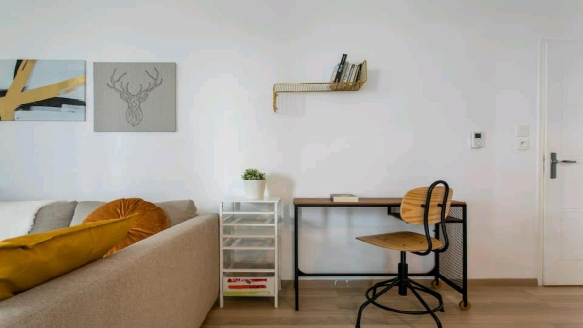 Luxury Apartment near Paris la Défense with secured Parking view 4