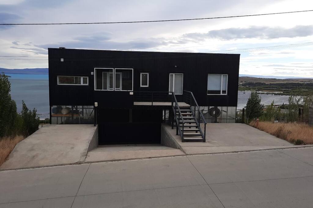 INFINITOSUR HOUSE