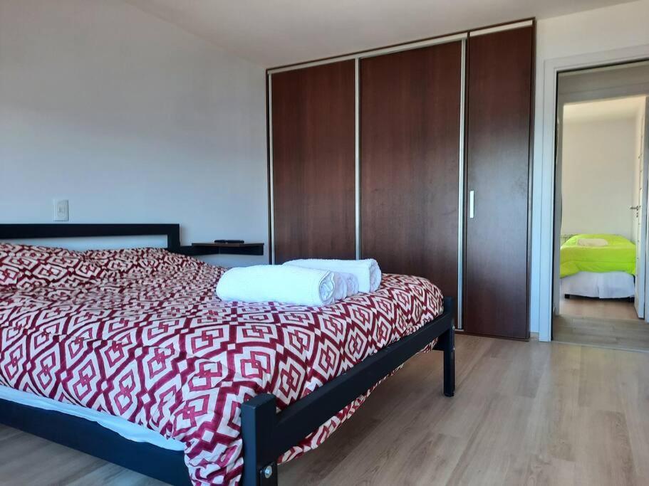 INFINITOSUR HOUSE