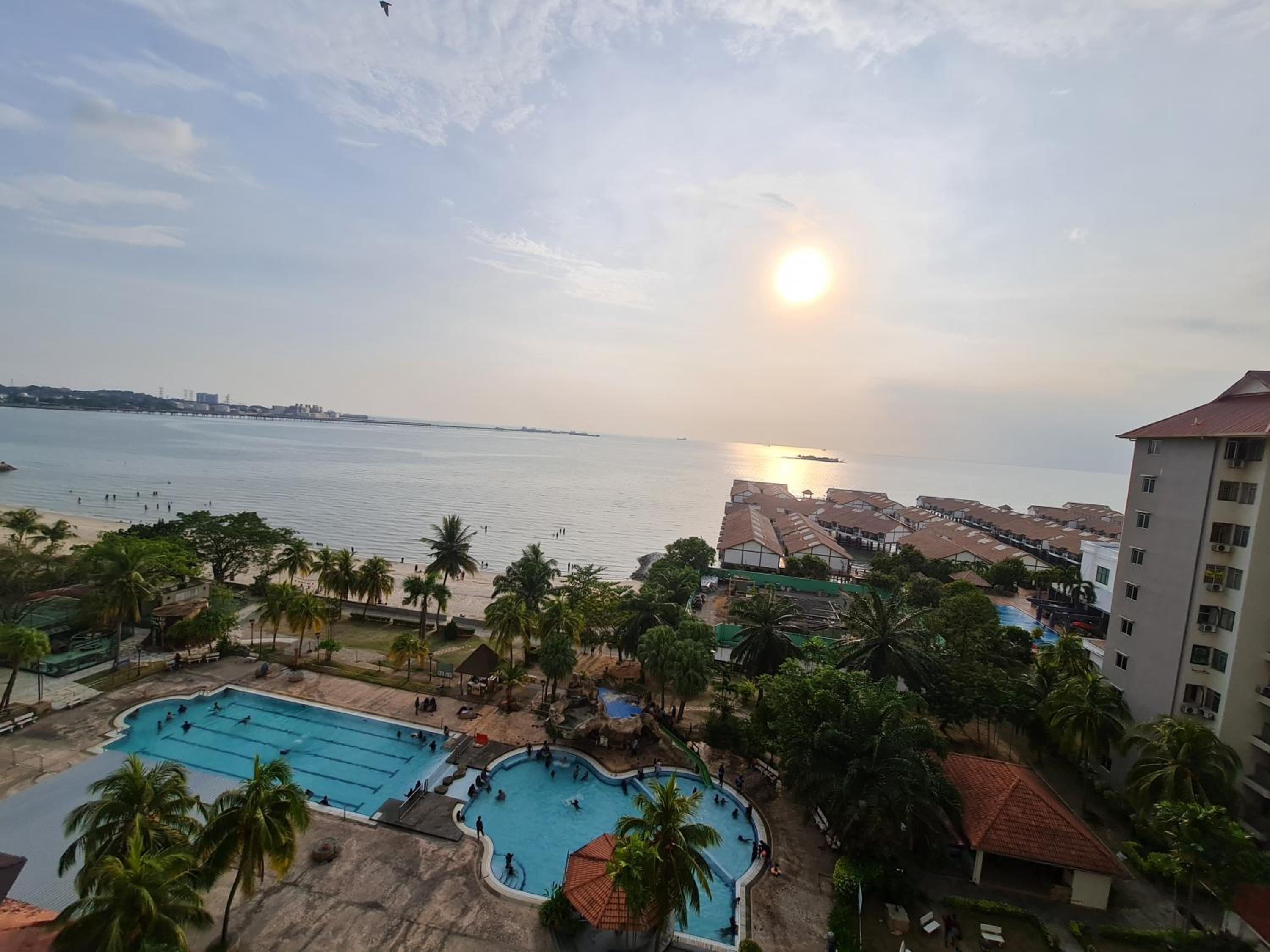 MAPLESTAR SEAVIEW 海景 SUITE - BEACHFRONT - PRIVATE UNIT Glory Beach Resort photo 8