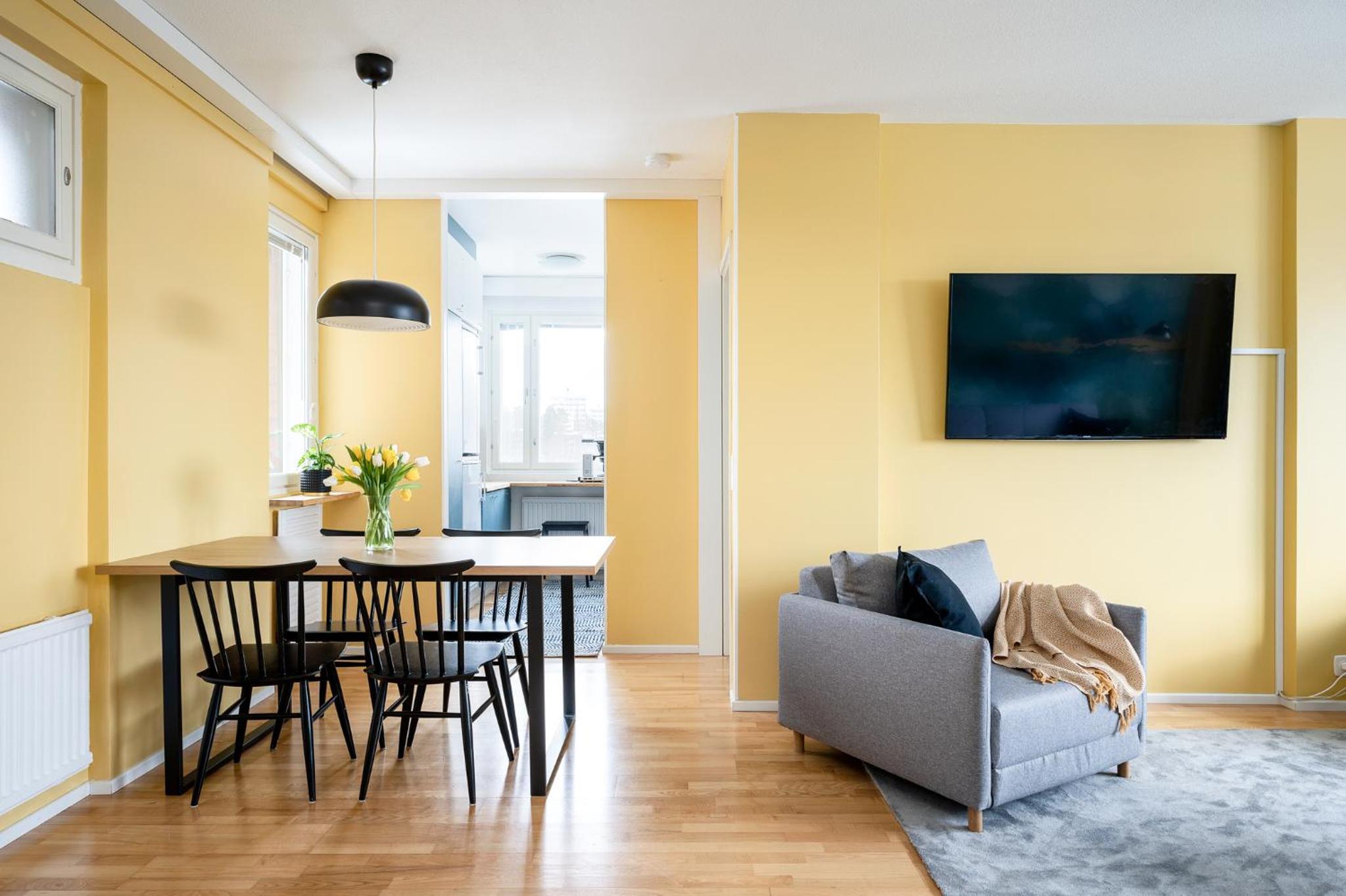 2 Bedroom apartment with free parking and airconditioning view 5