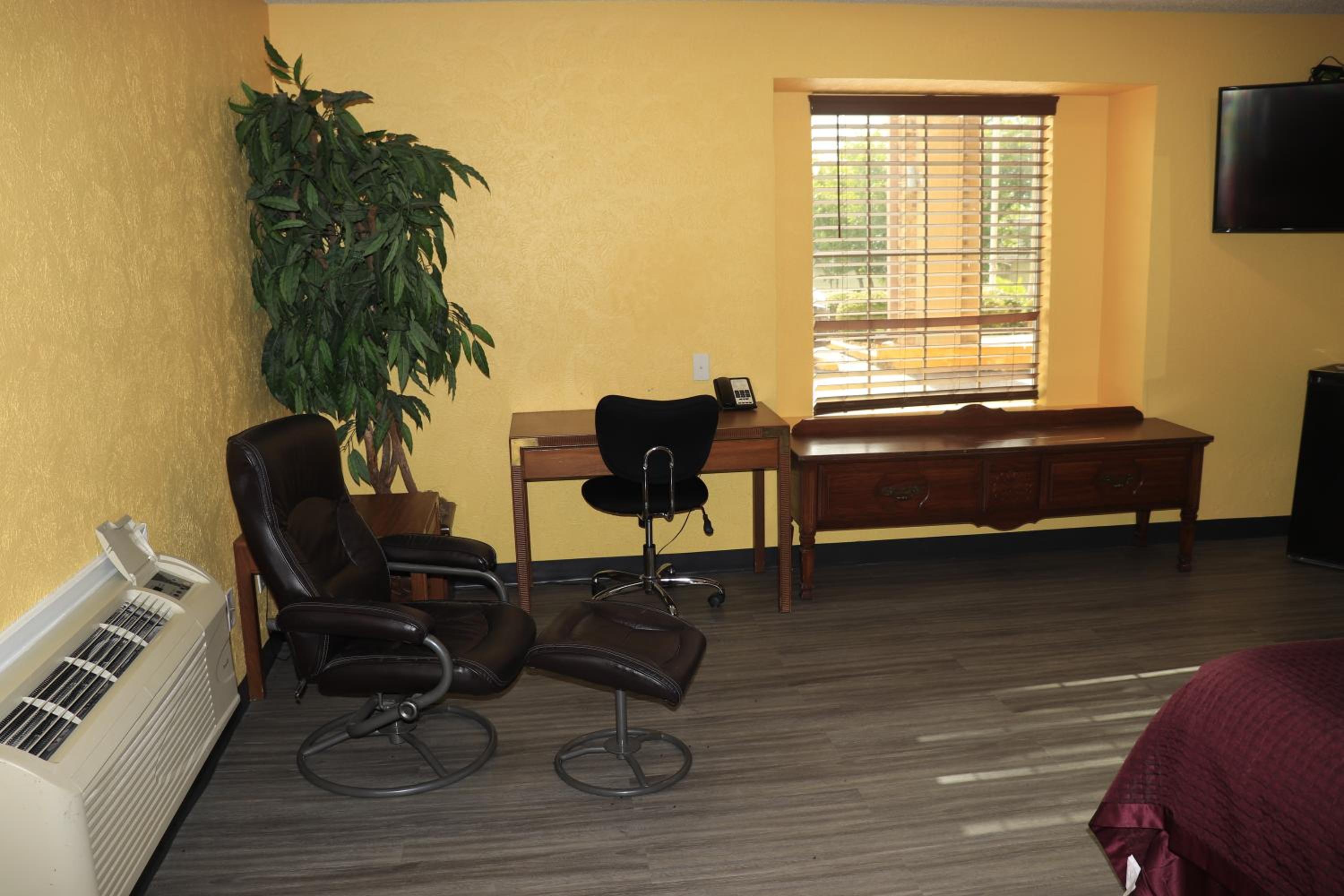 Chaparral Motel Hallettsville