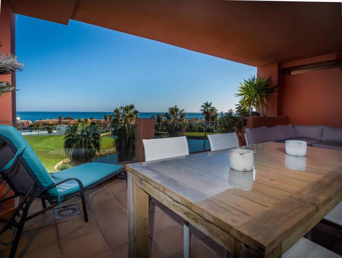 2130-Amazing 2 bedrooms with terrace sea view view 3