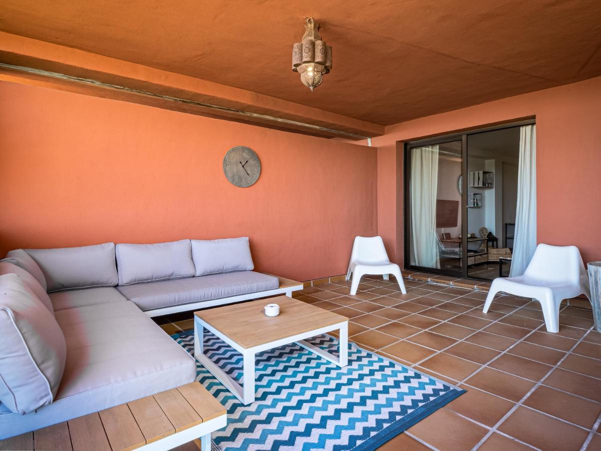 2130-Amazing 2 bedrooms with terrace sea view view 4