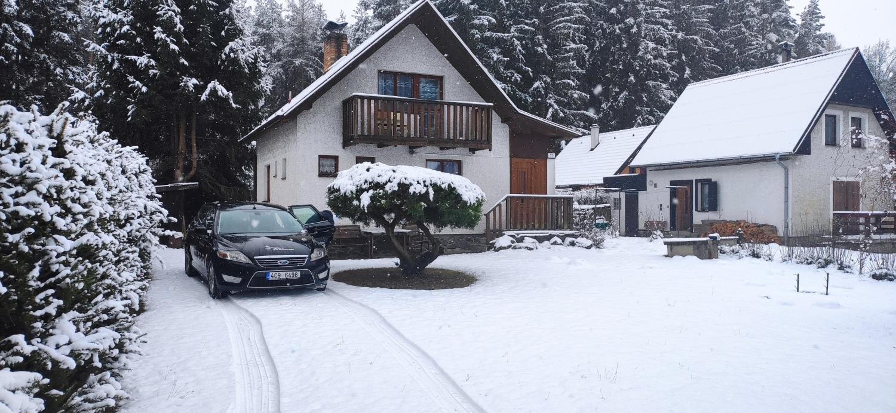 Chata Mareček - v lesní osadě u řeky Lužnice