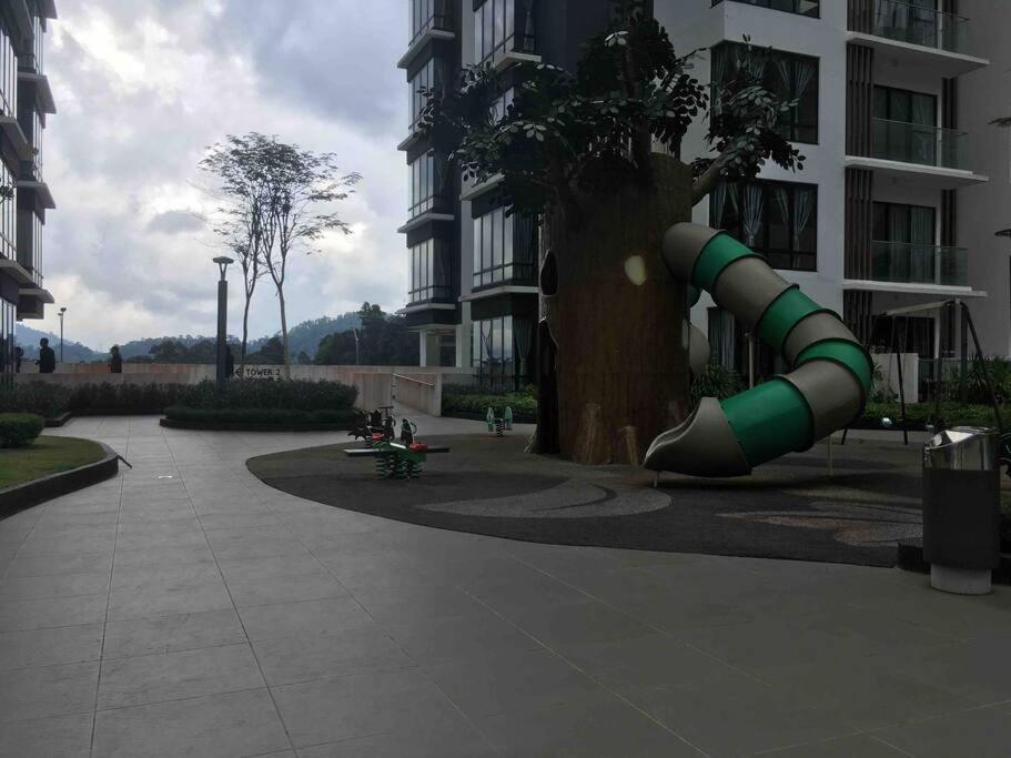 Midhills Genting Highland - #StudioUnit- Tower 1 with Netflix # Disney Hotstar # WIFI photo 4