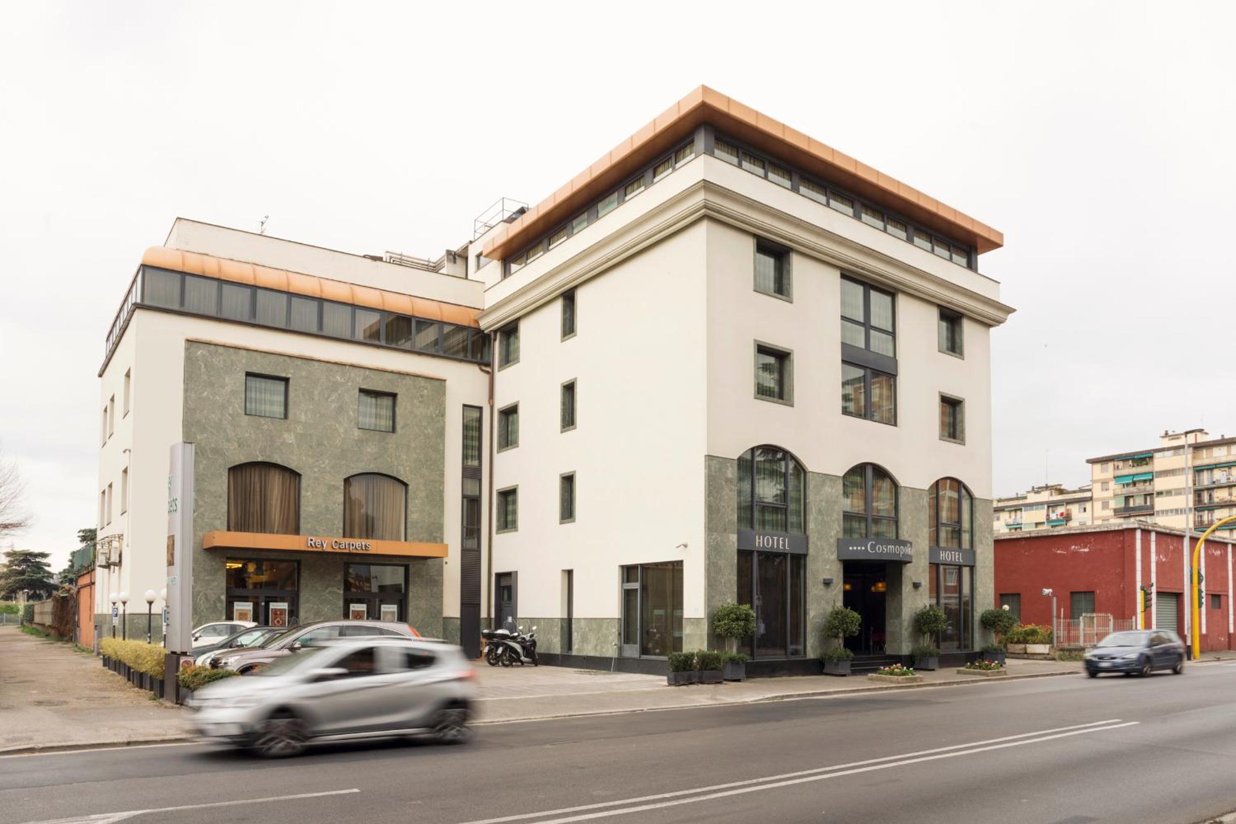 Hotel Cosmopolitan Hotel - Image 1