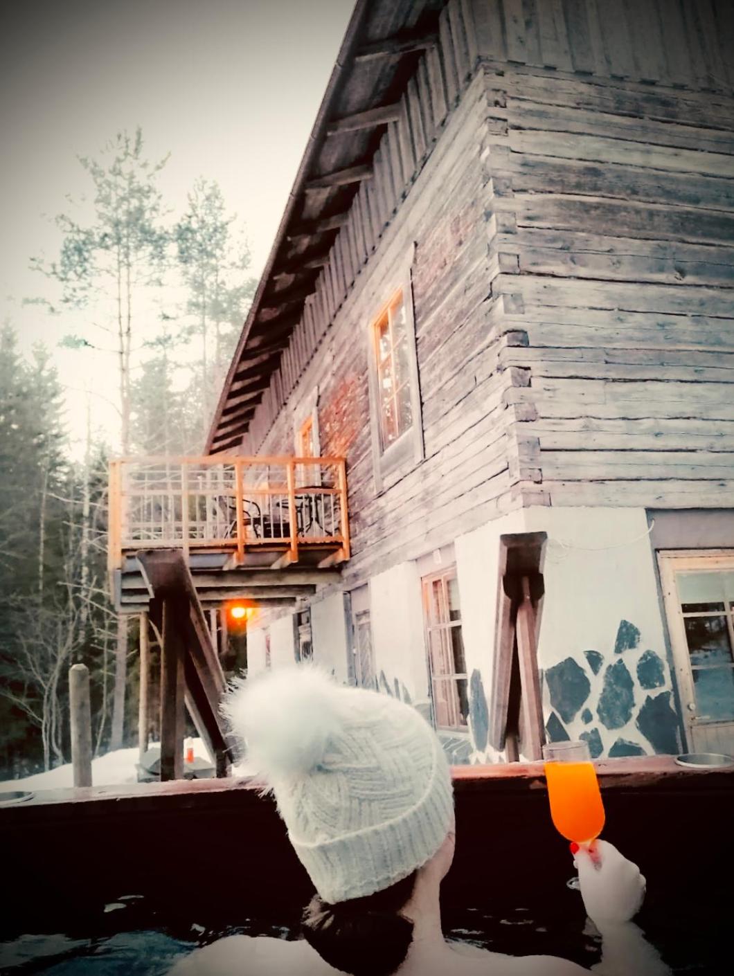 Seitsemisen Torpat Log Cabin