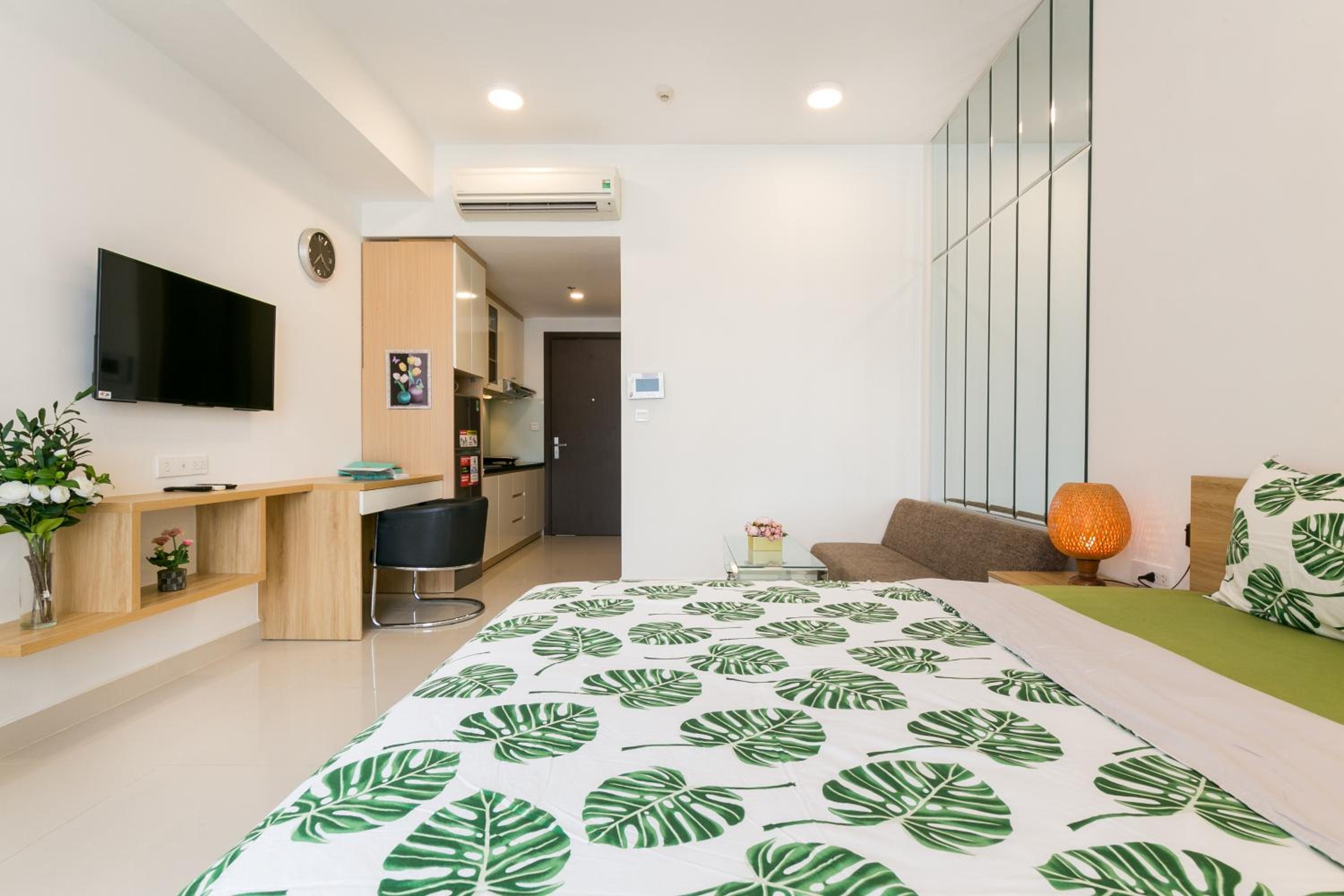 TeeUp Home - Infinity Pool Signature