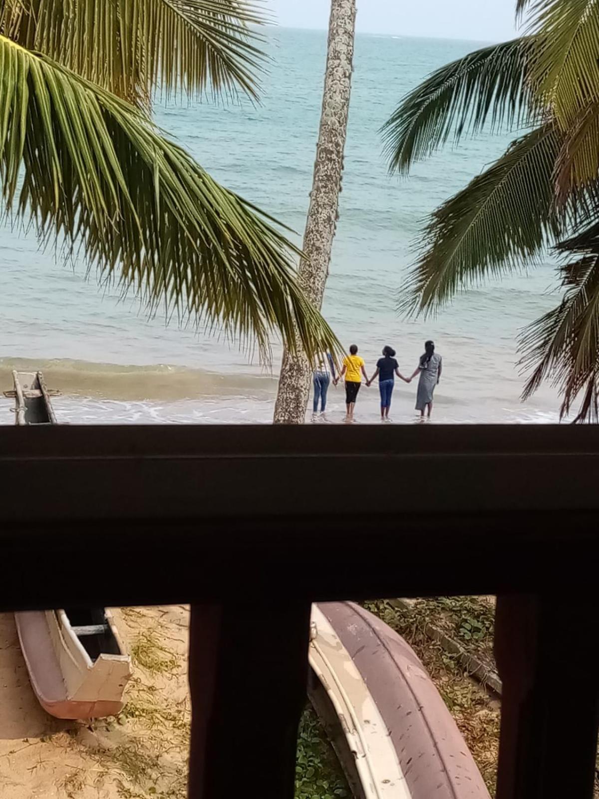 Sun Sea Family House Tangalle view 3