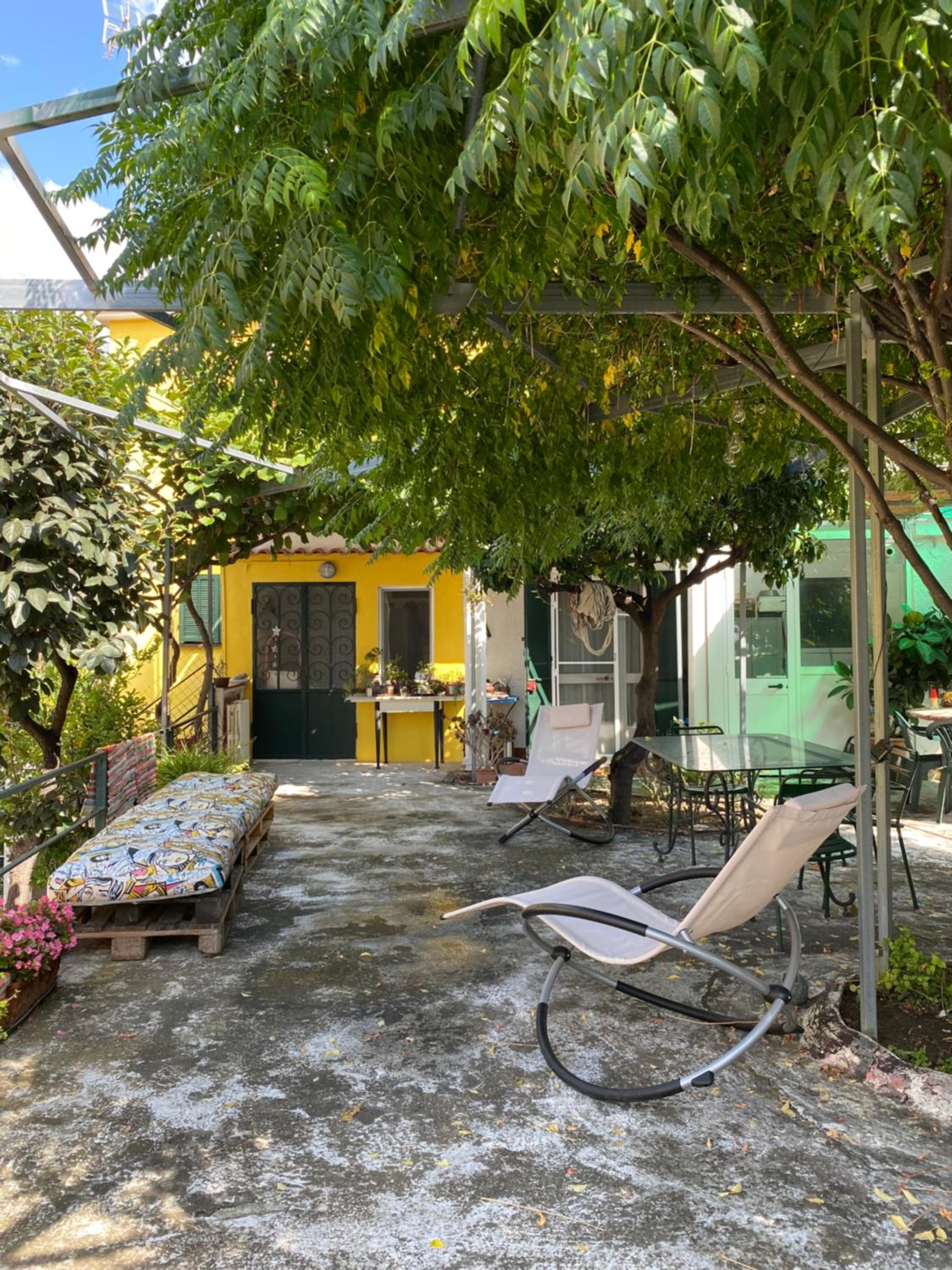 CASA MIMOSA: relax, vista mare, parcheggio gratis view 3