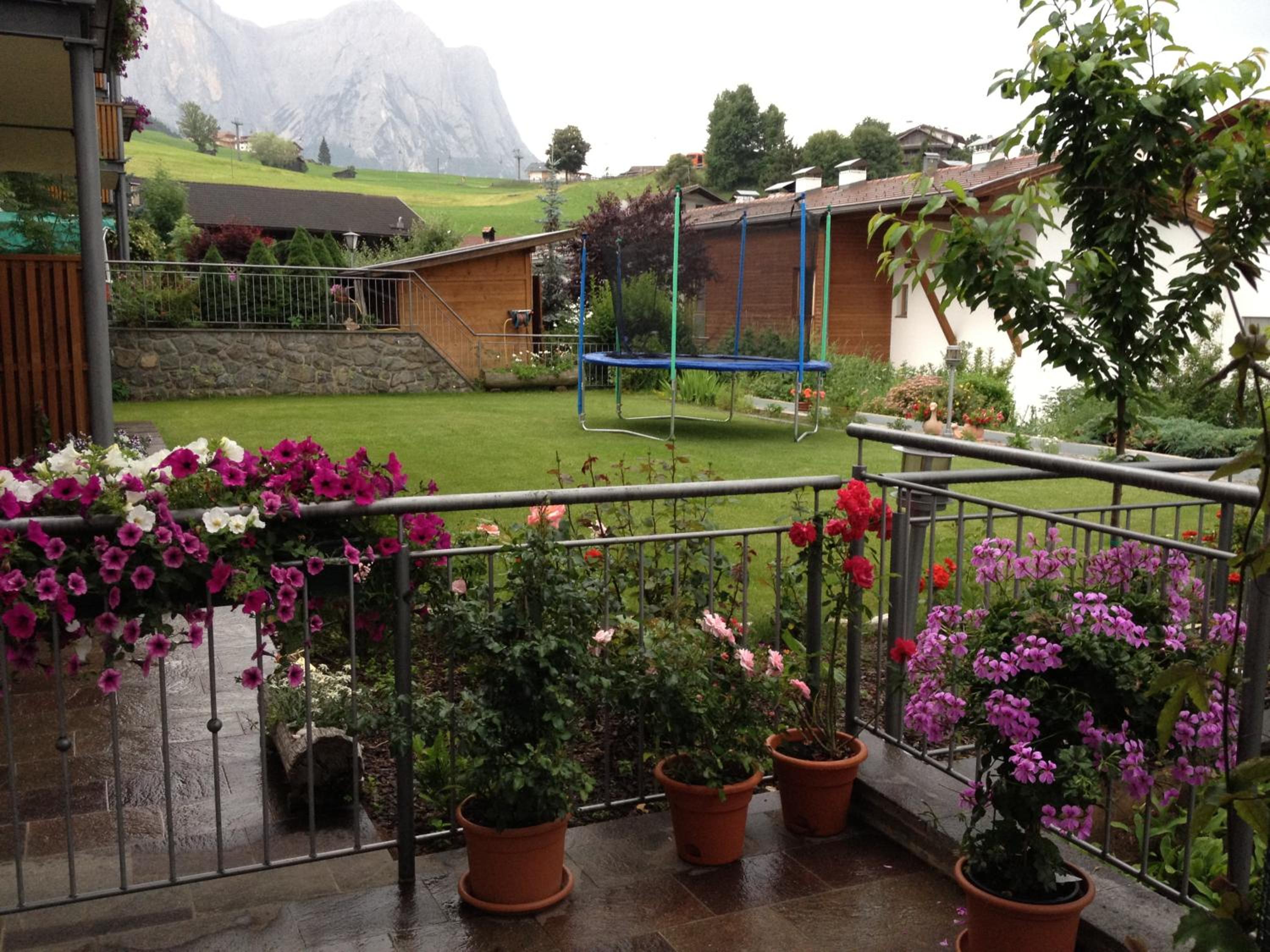 Apartments Almiva