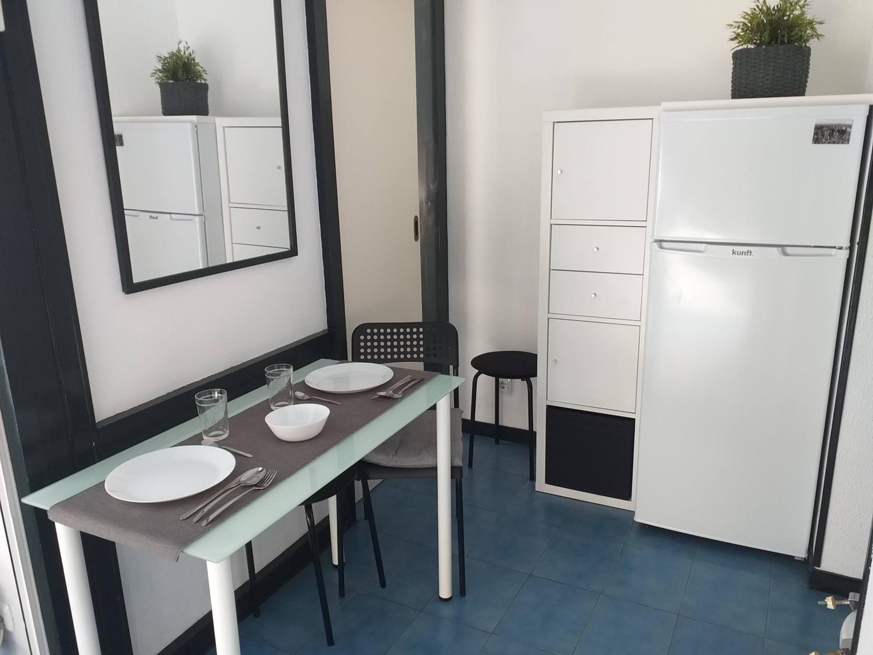 APARTAMENTO con TERRAZA VISTAS AL MAR