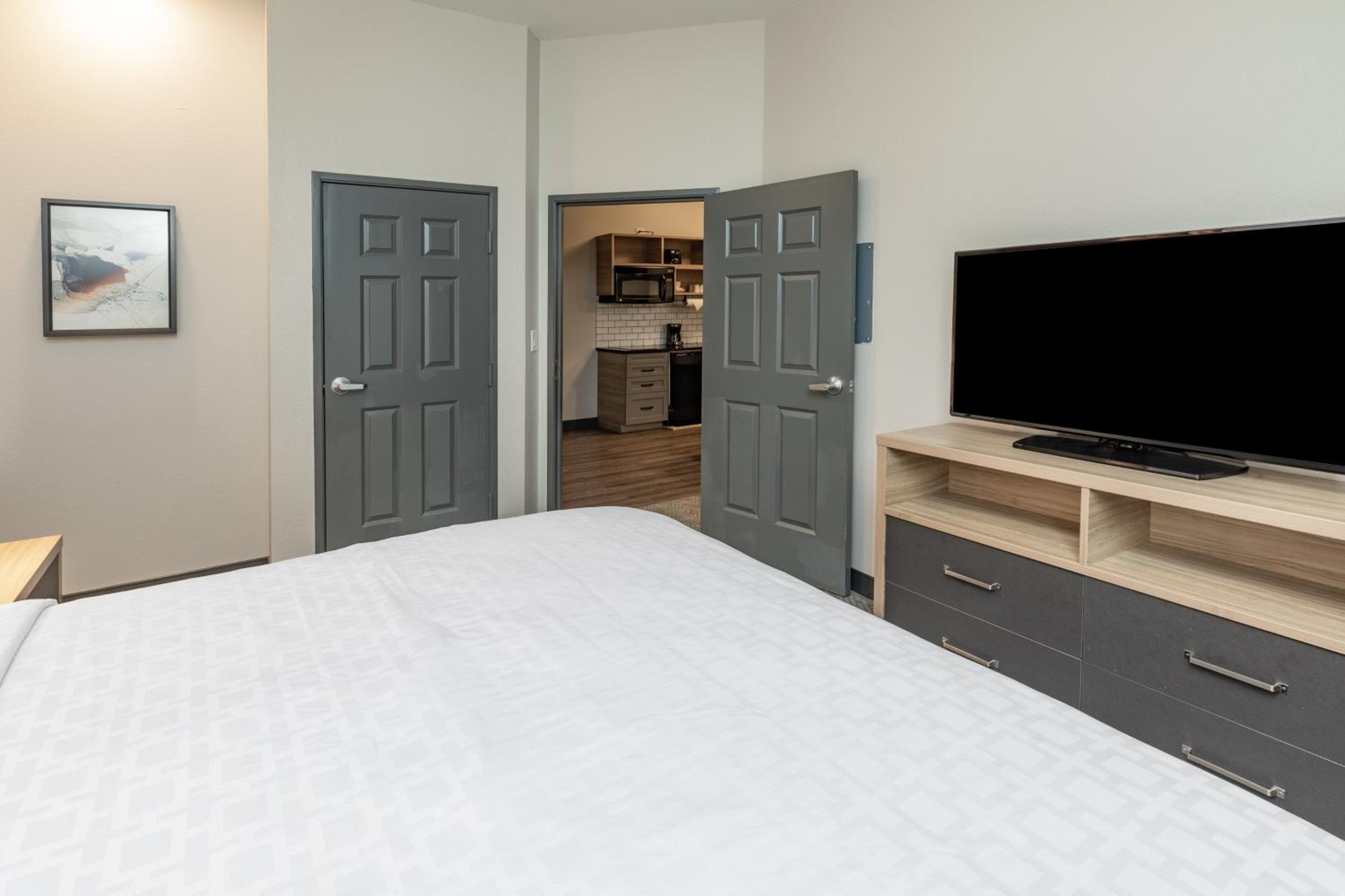 Mount Pleasant Vacations - Candlewood Suites Mount Pleasant, an IHG Hotel - Property Image 15