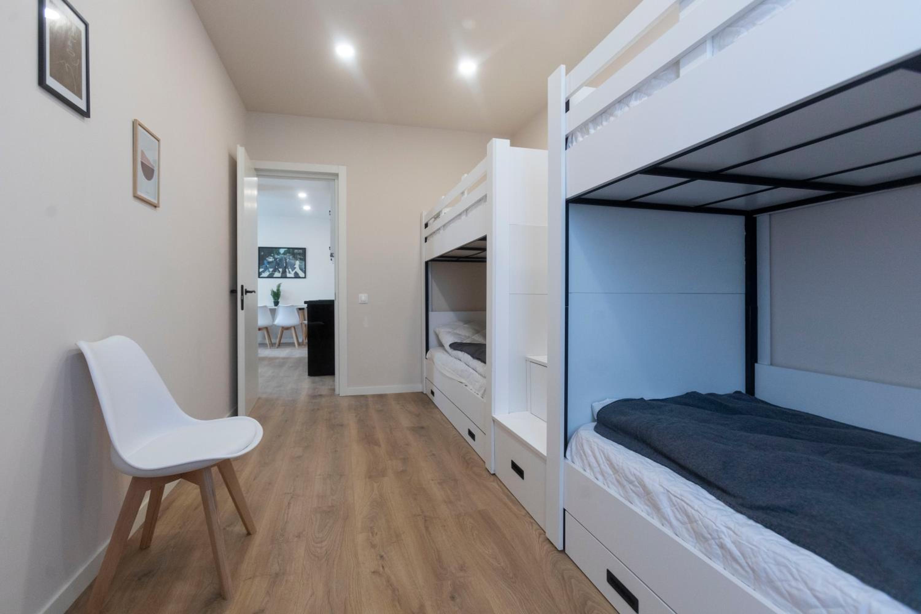 Cozy 2 bedroom apartment in the Gudauri centre - ski in/ ski out view 3