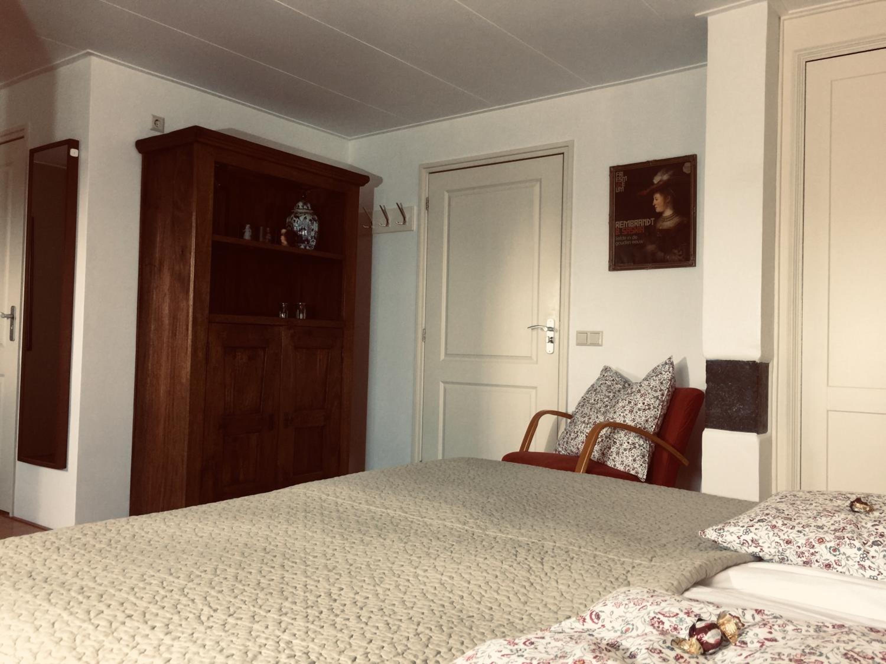 Photo 18