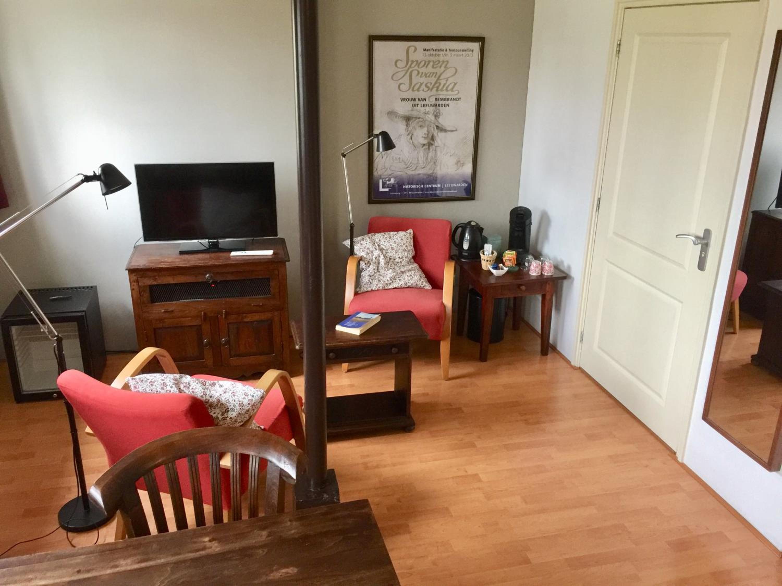 Photo 19