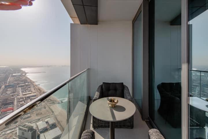 2 BDR Apt The Address Beach Resort JBR
