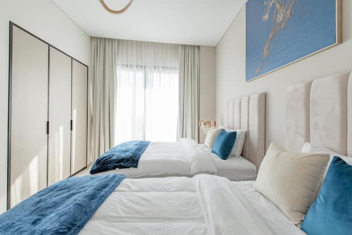 2 BDR Apt The Address Beach Resort JBR