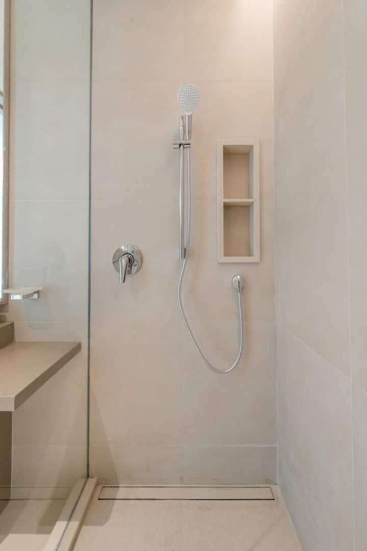 2 BDR Apt The Address Beach Resort JBR