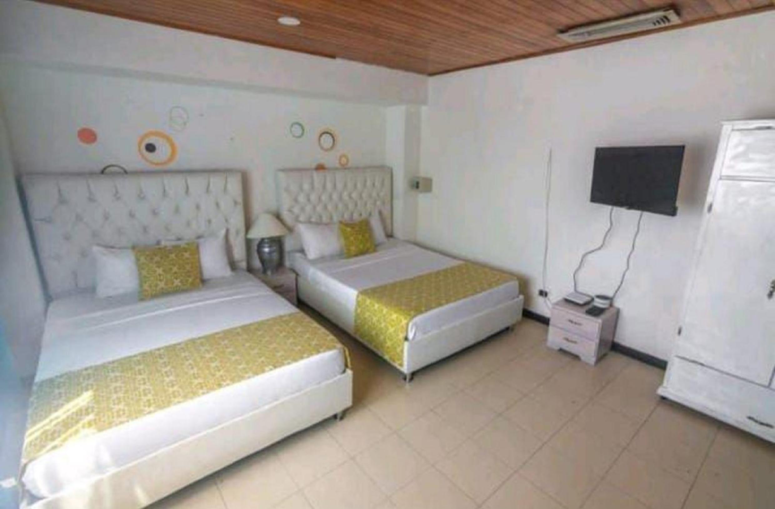 1IF2-4 APARTAMENTO EN CARTAGENA CERCA AL MAR CON AIRE ACONDICIONADO Y WIFi