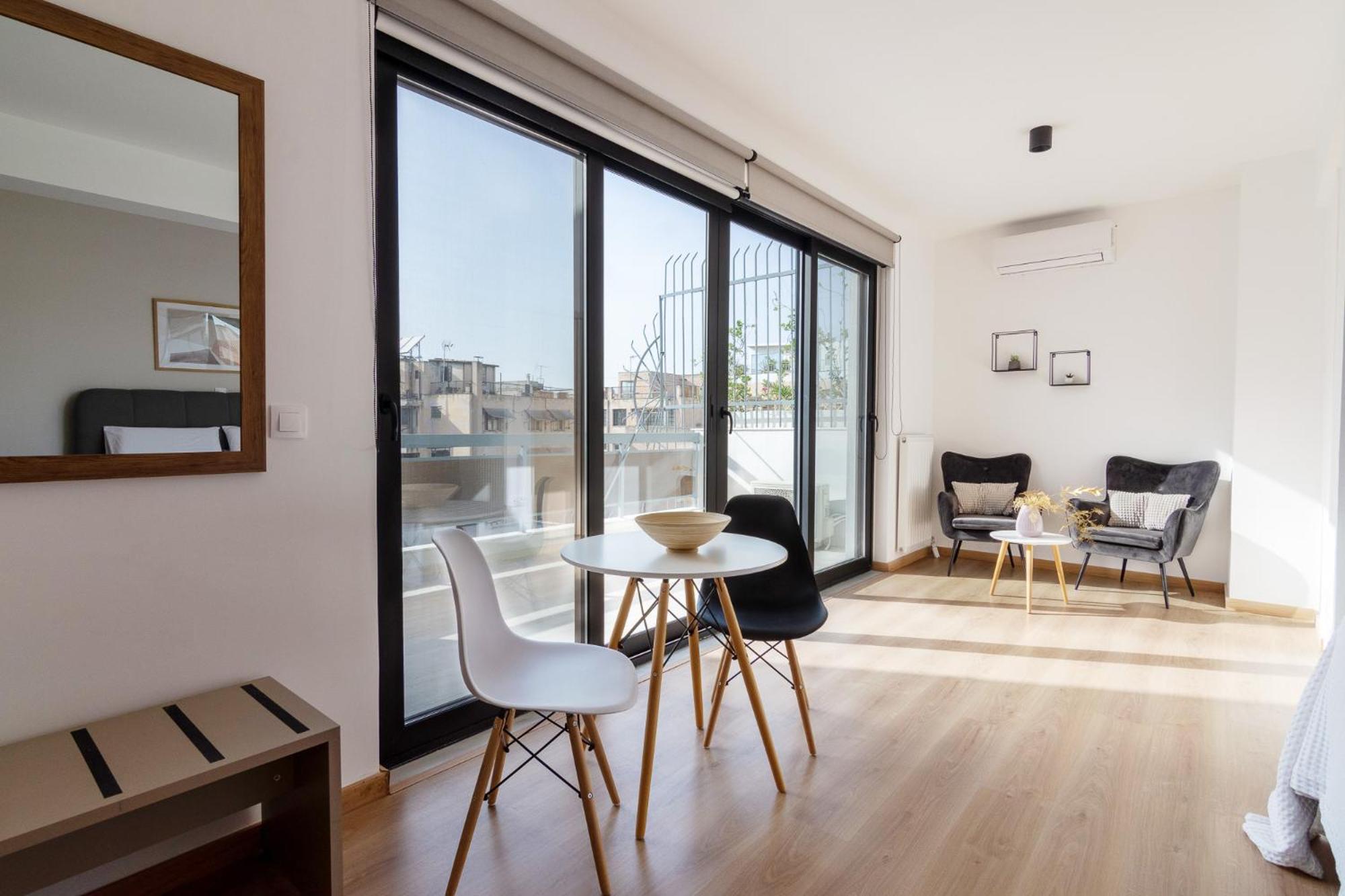 Leochares Lifestyle Apartments - Self check-in